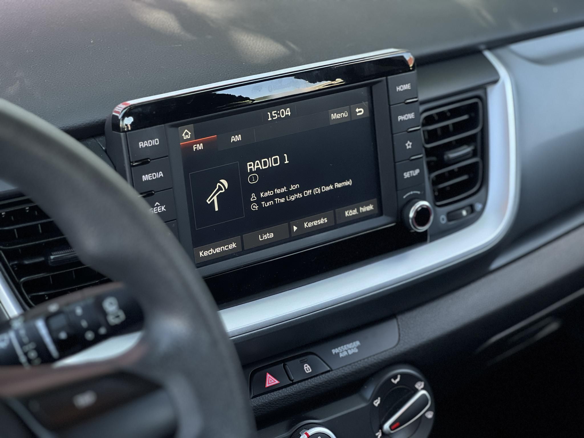 KIA STONIC 1.25 MPI Style 63e km. Magyarországi. Gyári fényezés. Végig vezetett szervizkönyv!