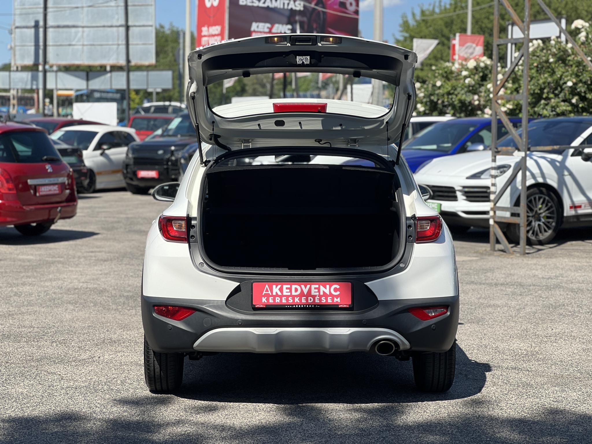 KIA STONIC 1.25 MPI Style 63e km. Magyarországi. Gyári fényezés. Végig vezetett szervizkönyv!