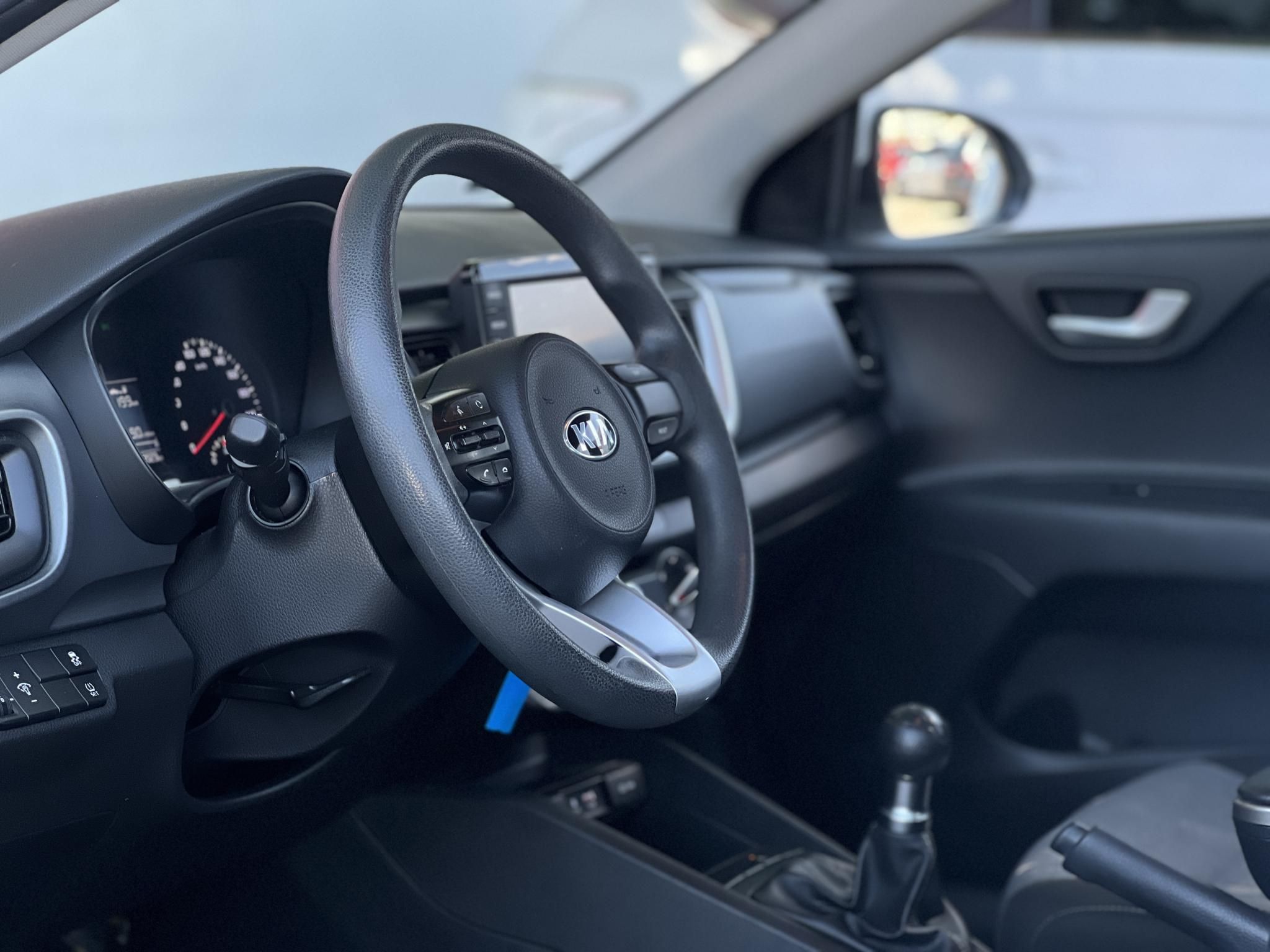 KIA STONIC 1.25 MPI Style 63e km. Magyarországi. Gyári fényezés. Végig vezetett szervizkönyv!