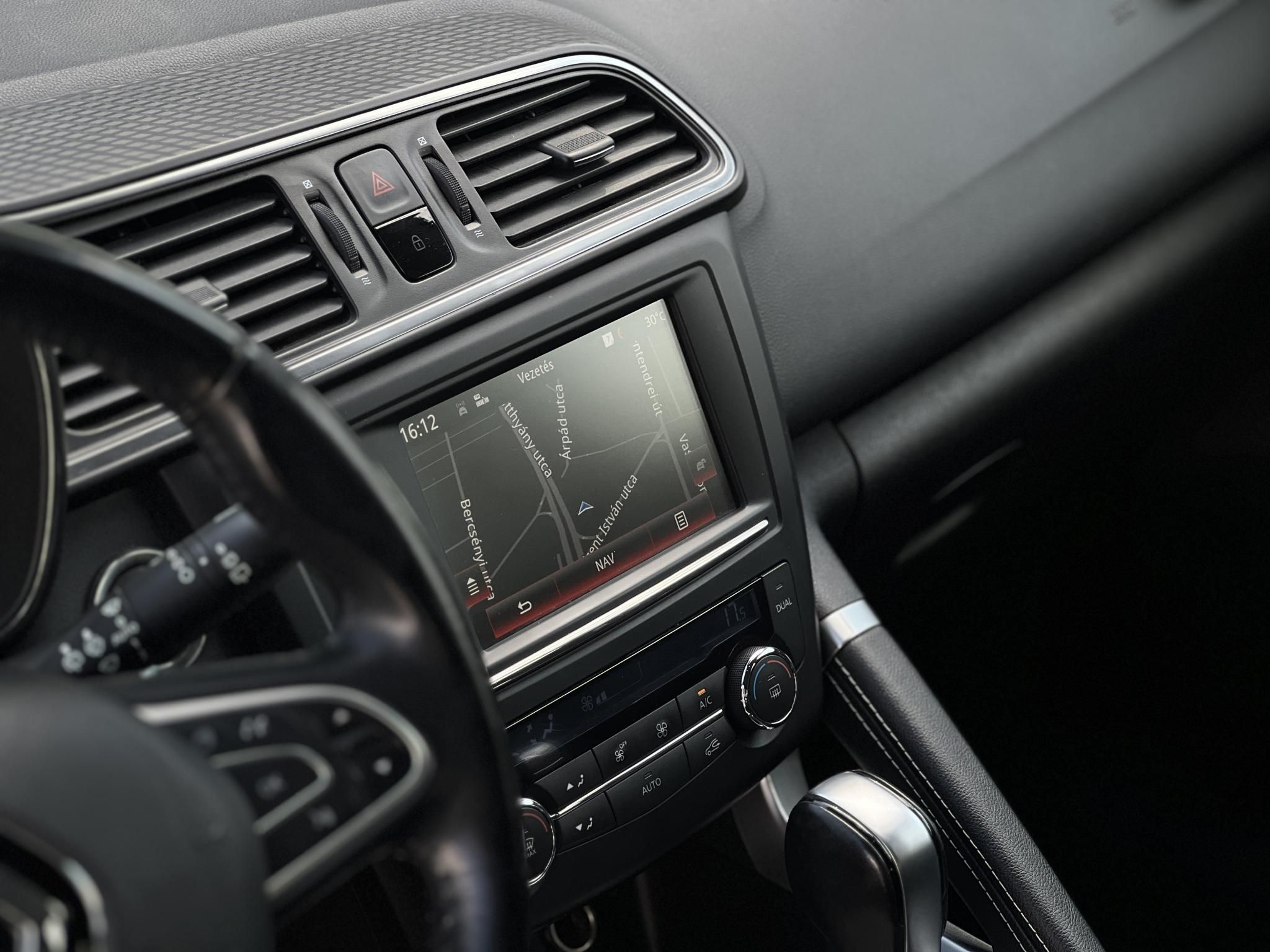 RENAULT KADJAR 1.2 TCe Energy Intens EDC Automata 85e km. Magyarországi. magas felszereltség!