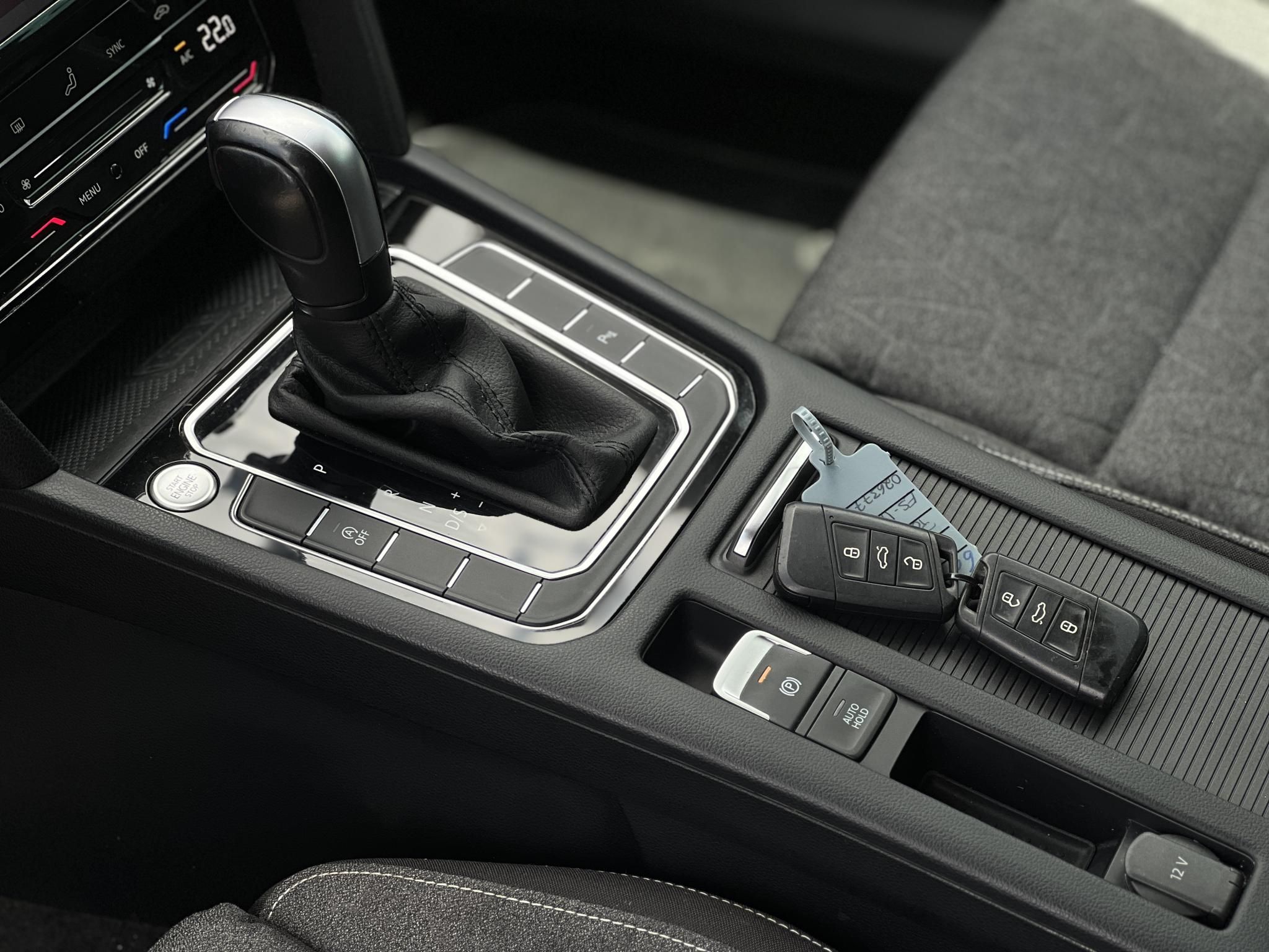 VOLKSWAGEN PASSAT VIII Variant 2.0 TDI SCR Business DSG Masszázs ülés. Carplay