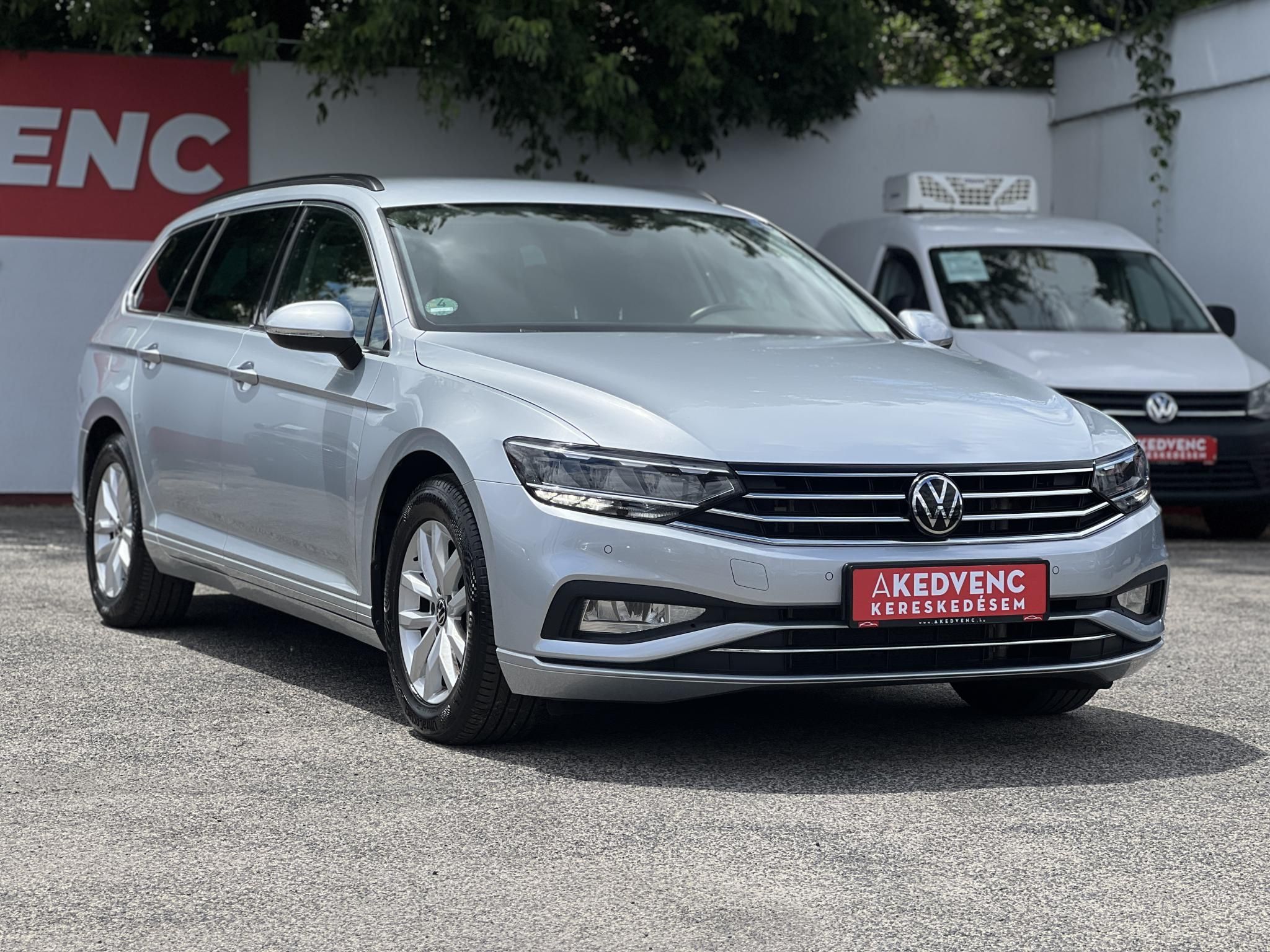 VOLKSWAGEN PASSAT VIII Variant 2.0 TDI SCR Business DSG Masszázs ülés. Carplay