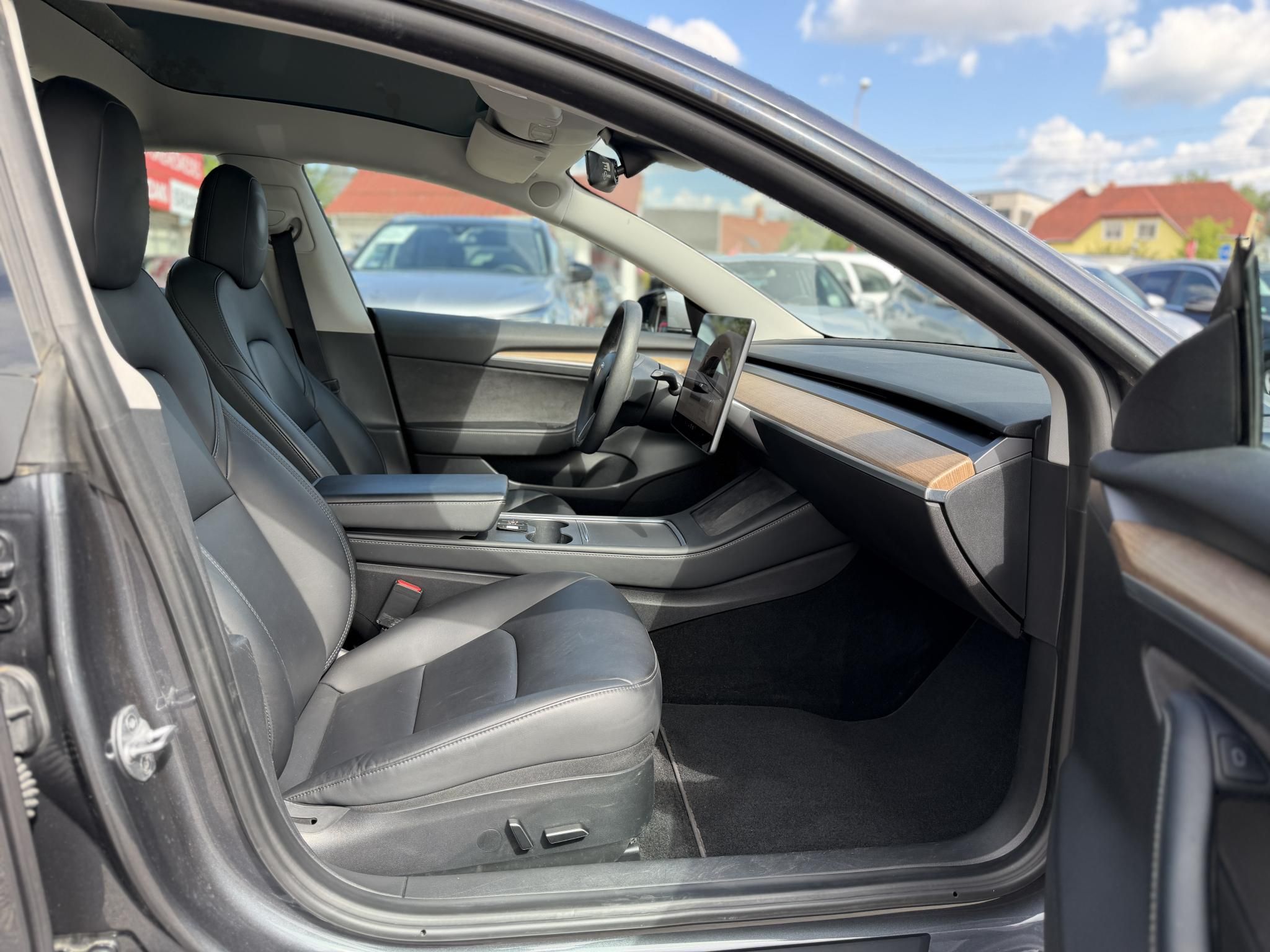 TESLA MODEL 3 Long Range AWD (Automata) 60e km. AMD Ryzen. mátrix LED. hőszivattyú. garanciális!