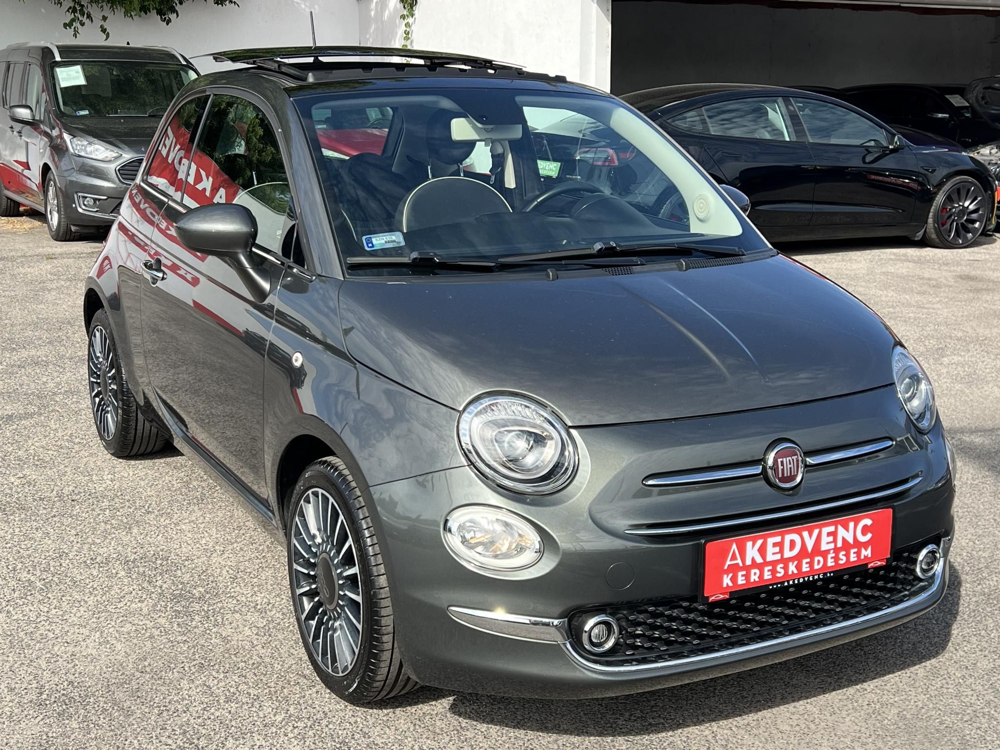 FIAT 500 500C 1.2 8V Lounge Dualogic 51e km. M.o.-i. Automata. Gyári fényezés. Végig vezetett szervizkönyv!