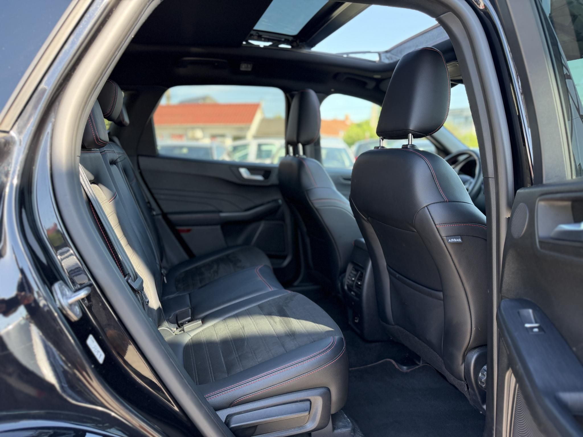 FORD KUGA 2.5 PHEV ST-Line CVT LED fényszórók. napfénytető. kamera. vonóhorog. CARPLAY!