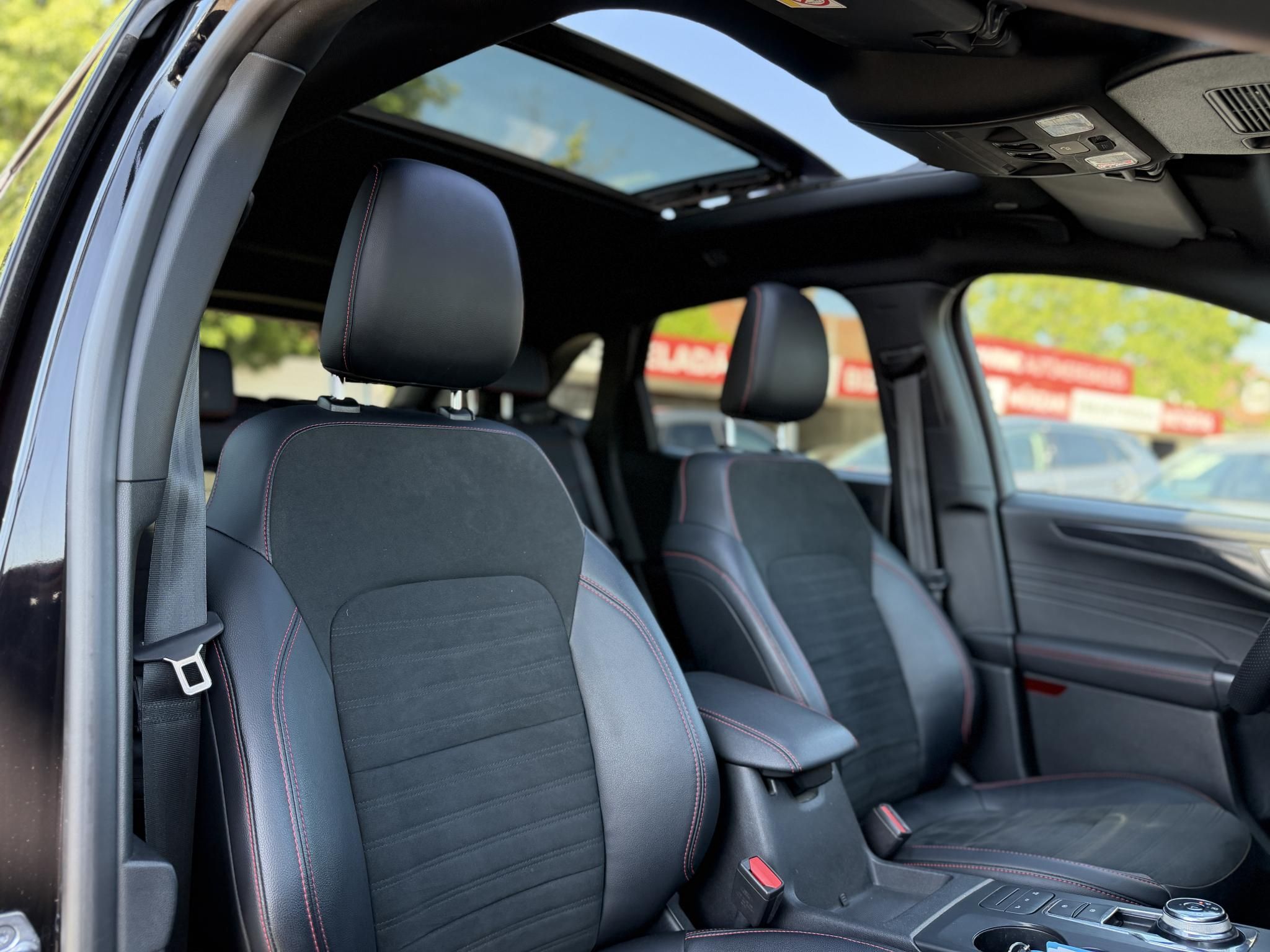 FORD KUGA 2.5 PHEV ST-Line CVT LED fényszórók. napfénytető. kamera. vonóhorog. CARPLAY!