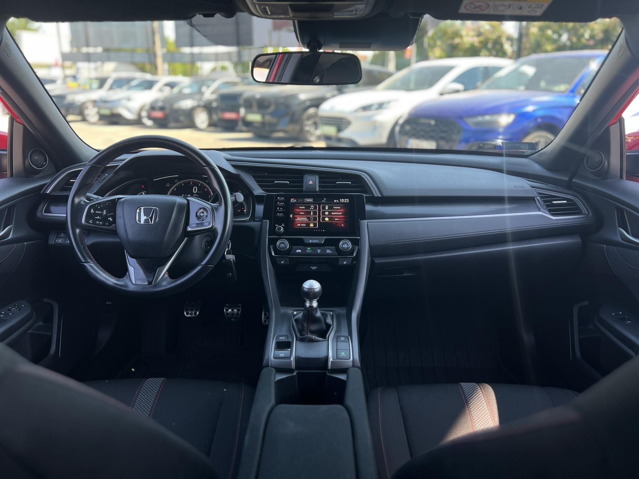 HONDA CIVIC 1.0 T Executive Sport Line 65e km. Magyarországi. 2 tulajdonos. Teljes szerviztörténet!