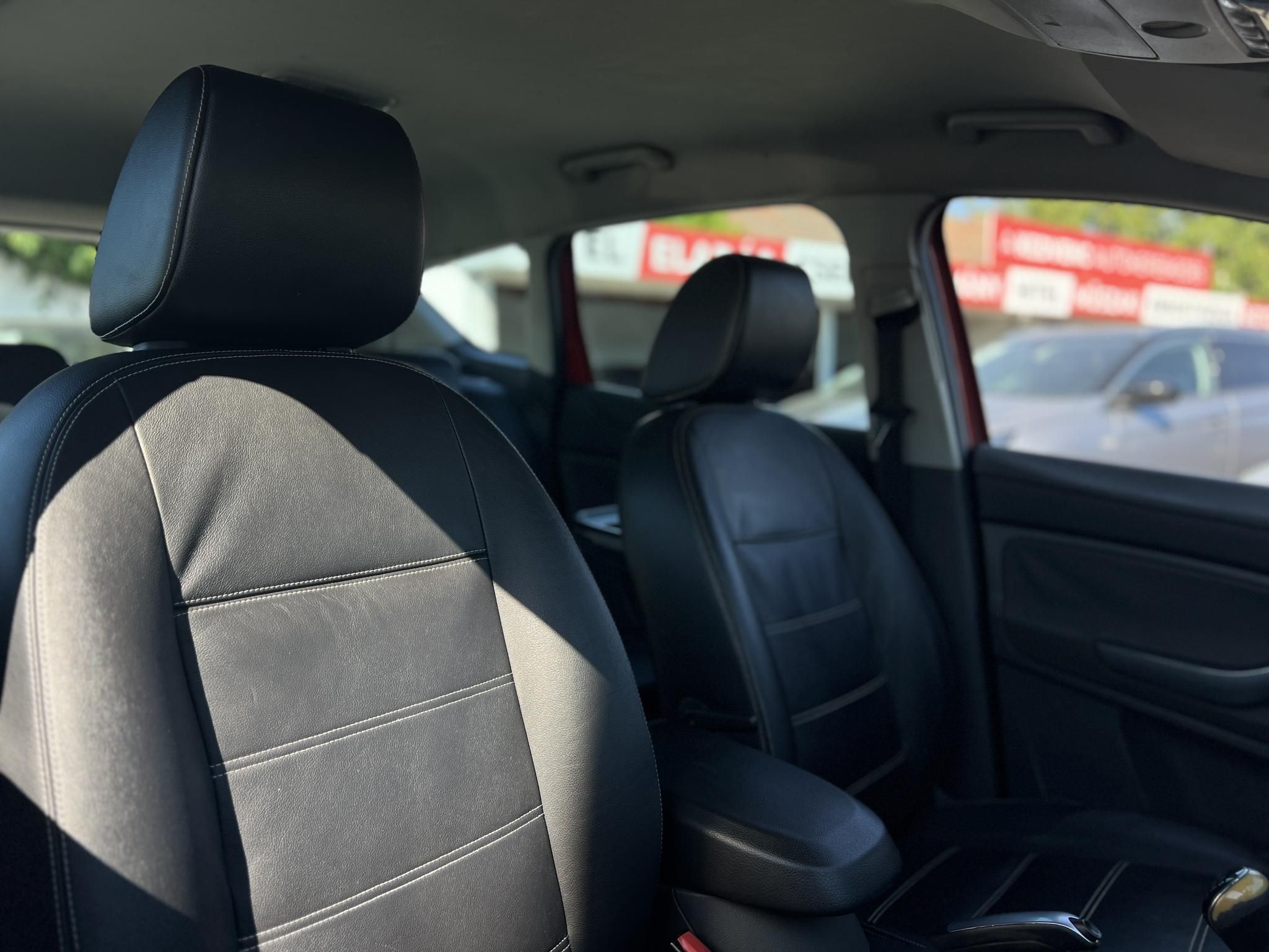FORD KUGA 2.0 TDCi Titanium 4WD Magyarországi. ülésfűtés. keyless. tempomat. parkolóradar. friss szerviz!
