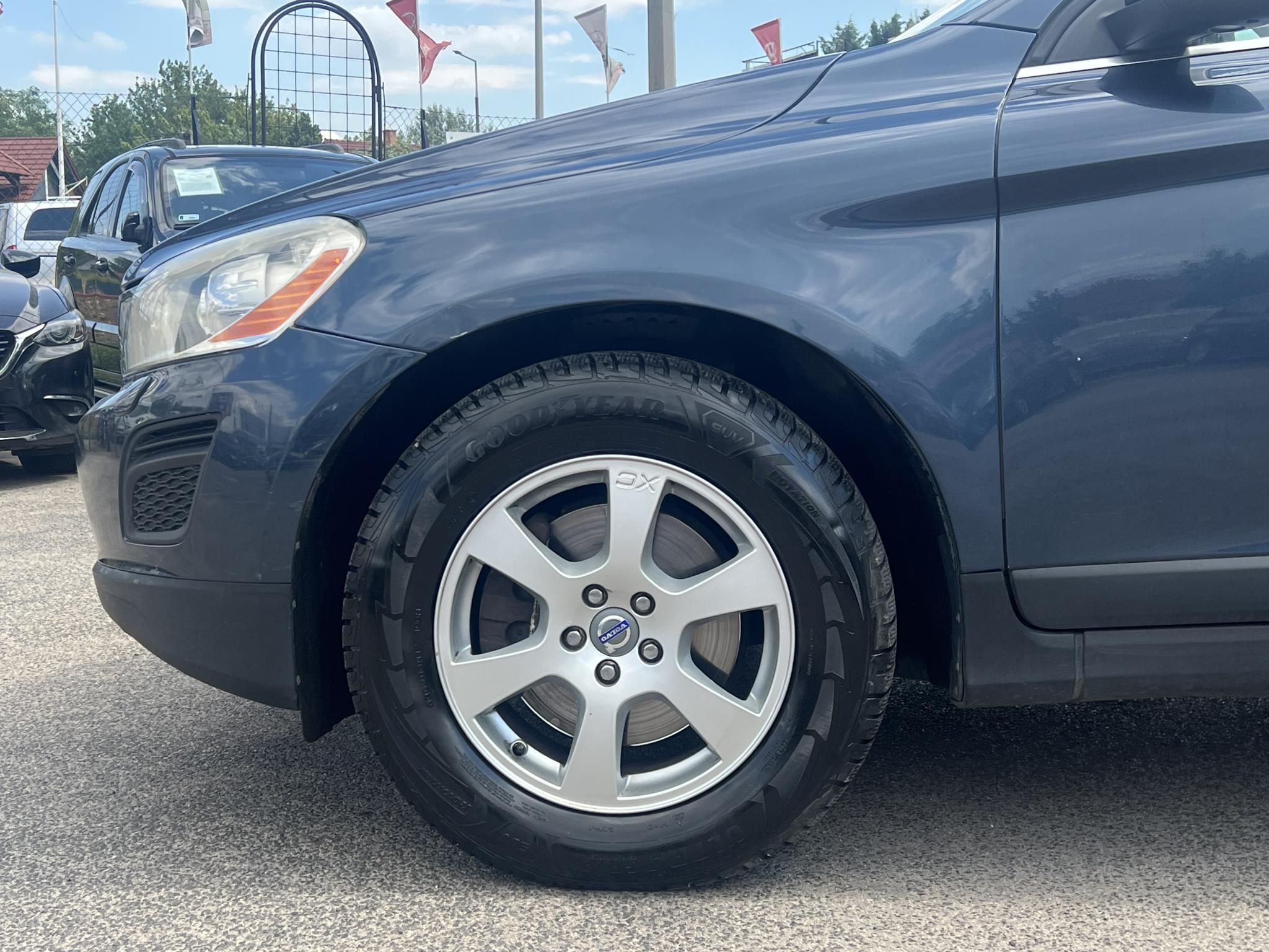 VOLVO XC60 2.4 D [D3] Kinetic Geartronic Klíma Tempomat világos bőr belső! LEGJOBB ÁRON!