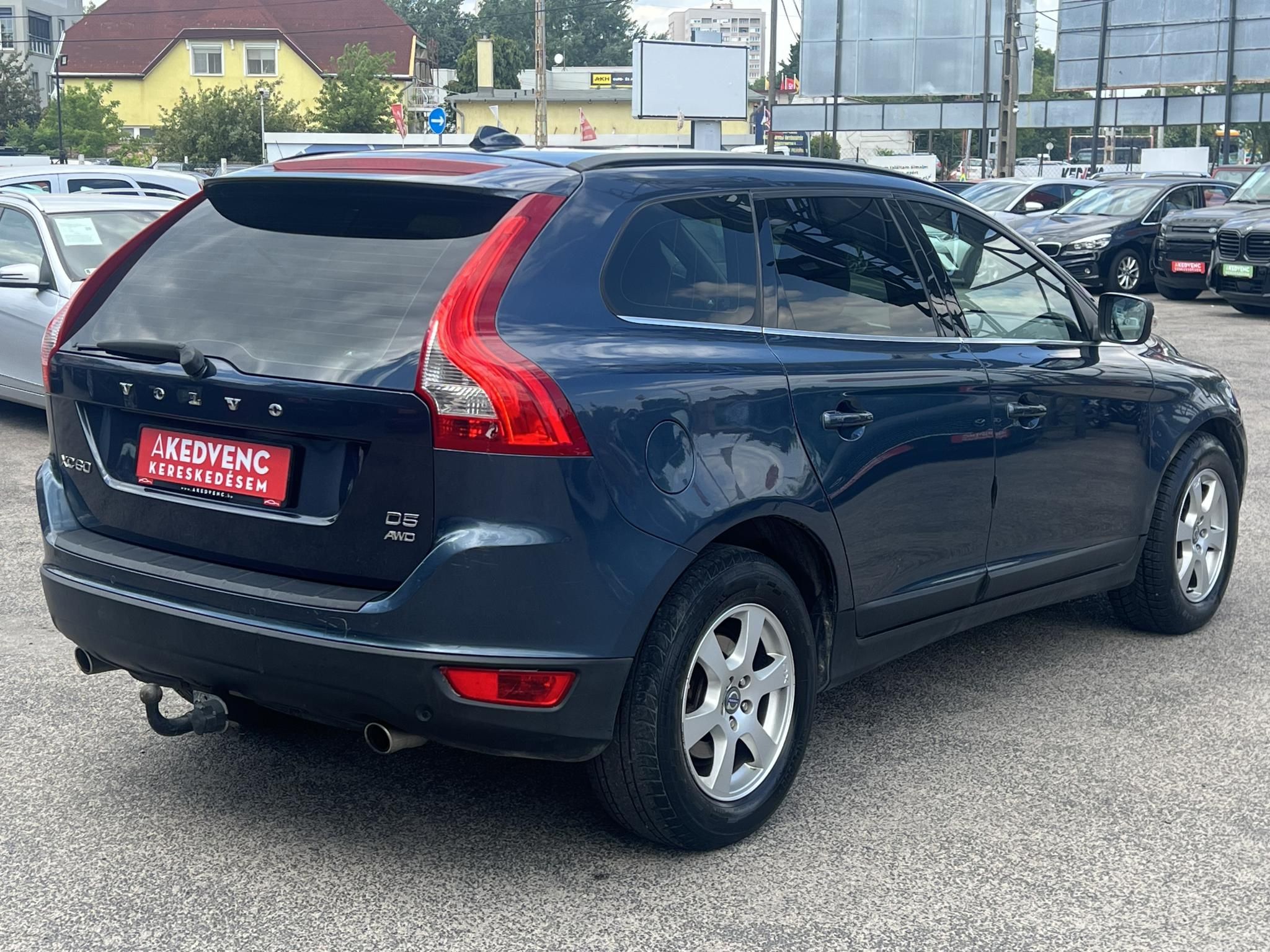 VOLVO XC60 2.4 D [D3] Kinetic Geartronic Klíma Tempomat világos bőr belső! LEGJOBB ÁRON!