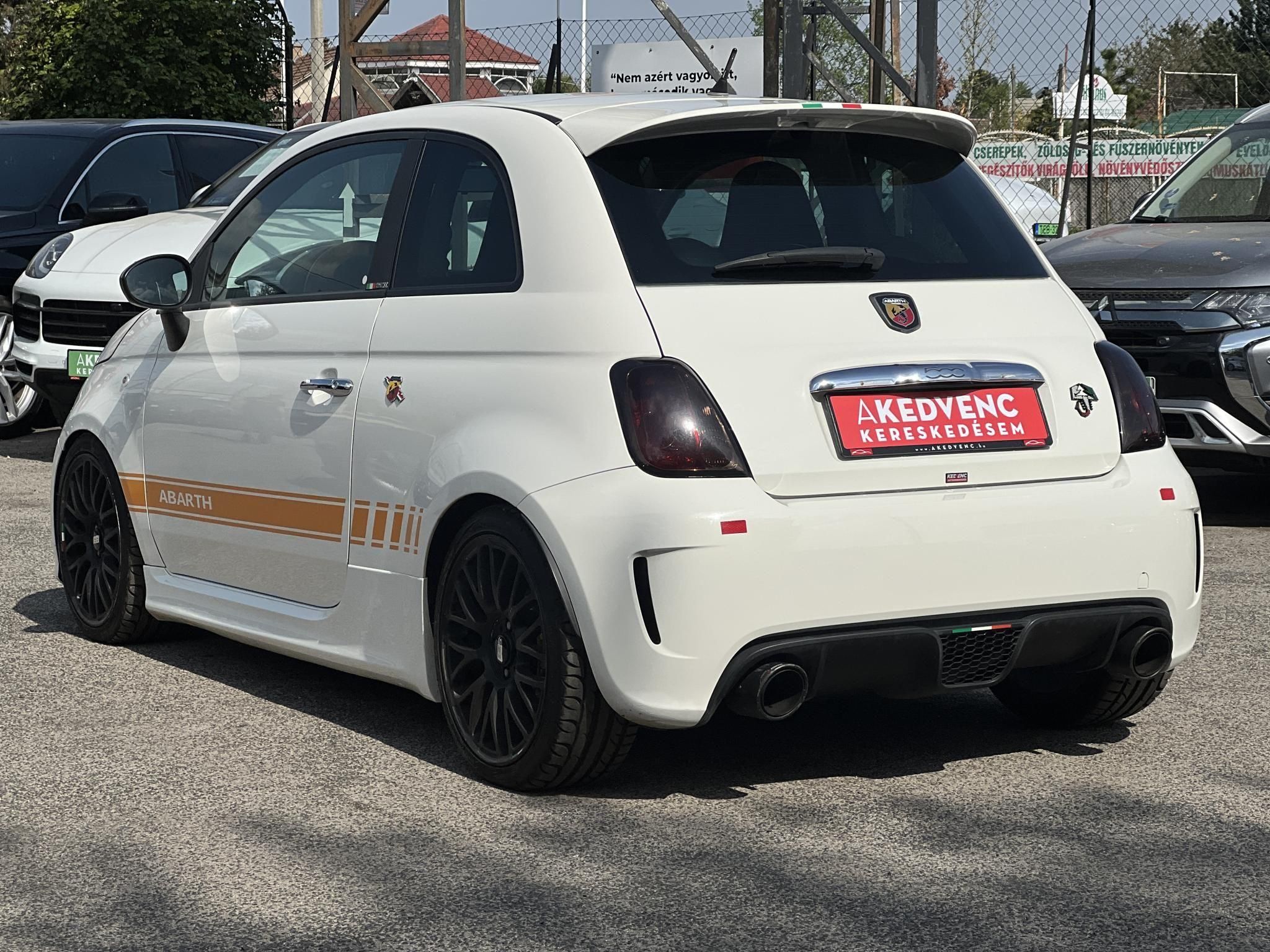 ABARTH 500 1.4 76e km. akrapovic. digitklíma. rendszeresen karbantartott!