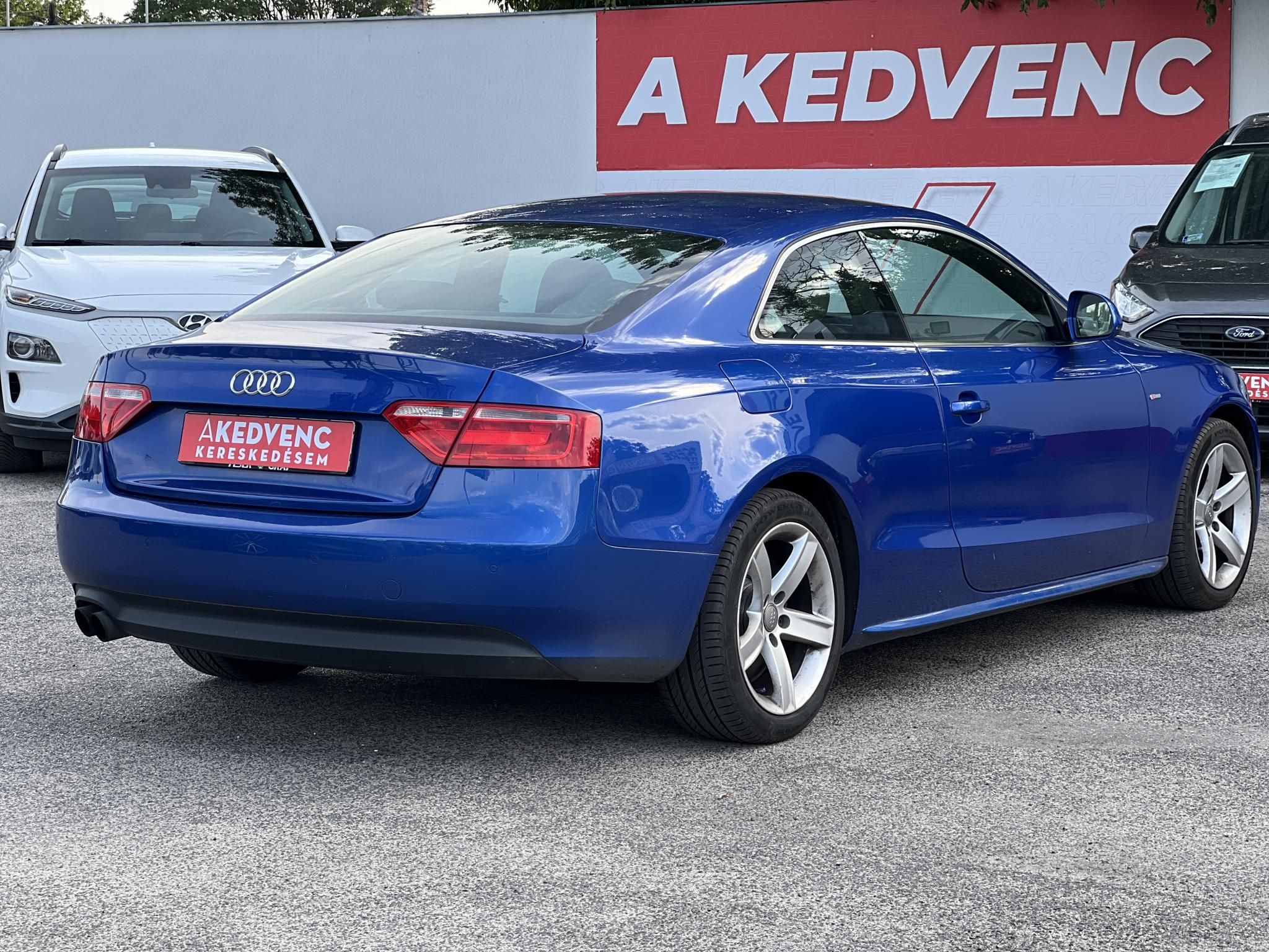 AUDI A5 Coupé 2.0 T FSi S-line 163e km. sérülésmentes. téli-nyári gumi. dokumentált előélet!