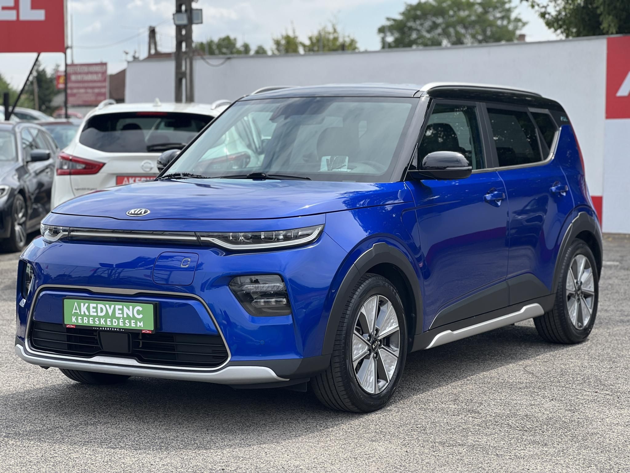 KIA SOUL EV 64kWh Gold 114e km. magas felszereltség. head-up. üléshűtés. carplay. 400+km hatótáv!