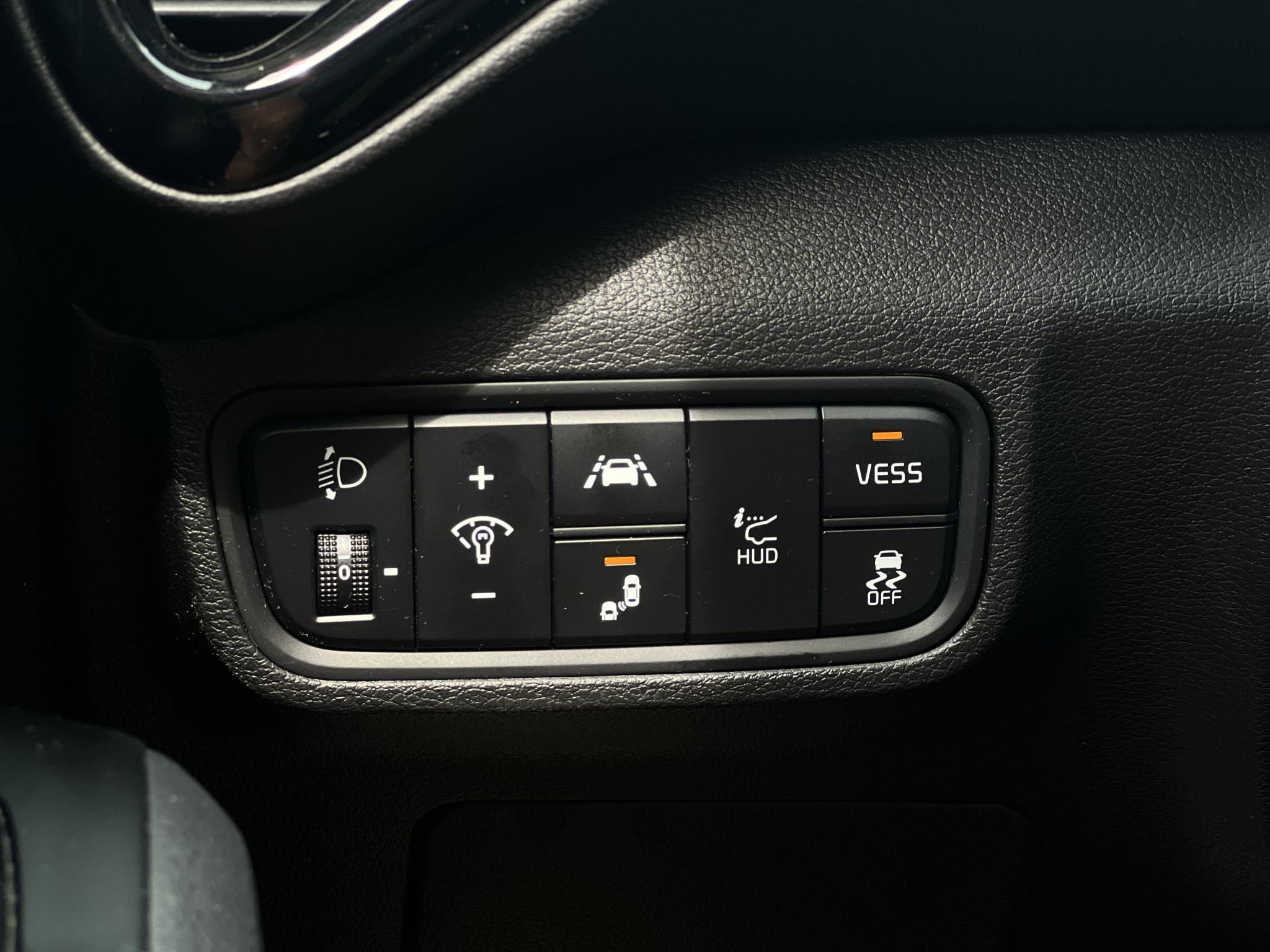 KIA SOUL EV 64kWh Gold 114e km. magas felszereltség. head-up. üléshűtés. carplay. 400+km hatótáv!