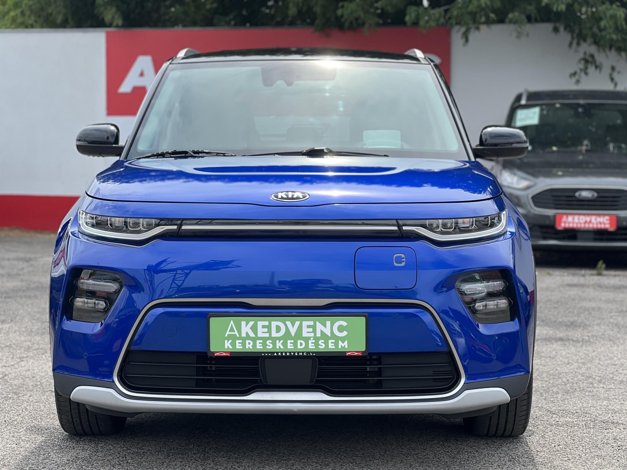 KIA SOUL EV 64kWh Gold 114e km. magas felszereltség. head-up. üléshűtés. carplay. 400+km hatótáv!