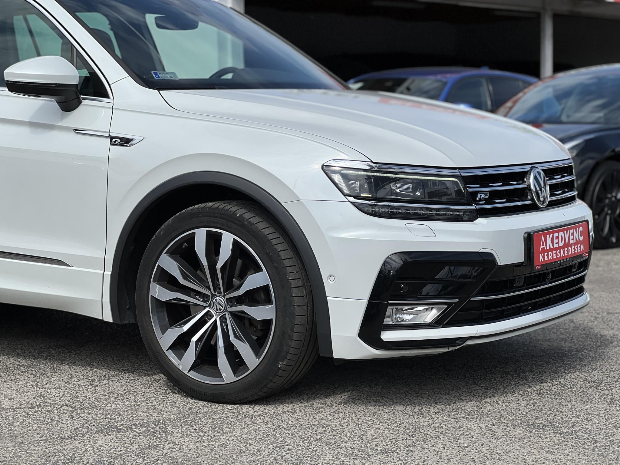 VOLKSWAGEN TIGUAN 2.0 TDI BMT SCR Highline 4Motion DSG R-line. dynaudio. panoráma tető. virtual cockpit. vezetett szervizkönyv!