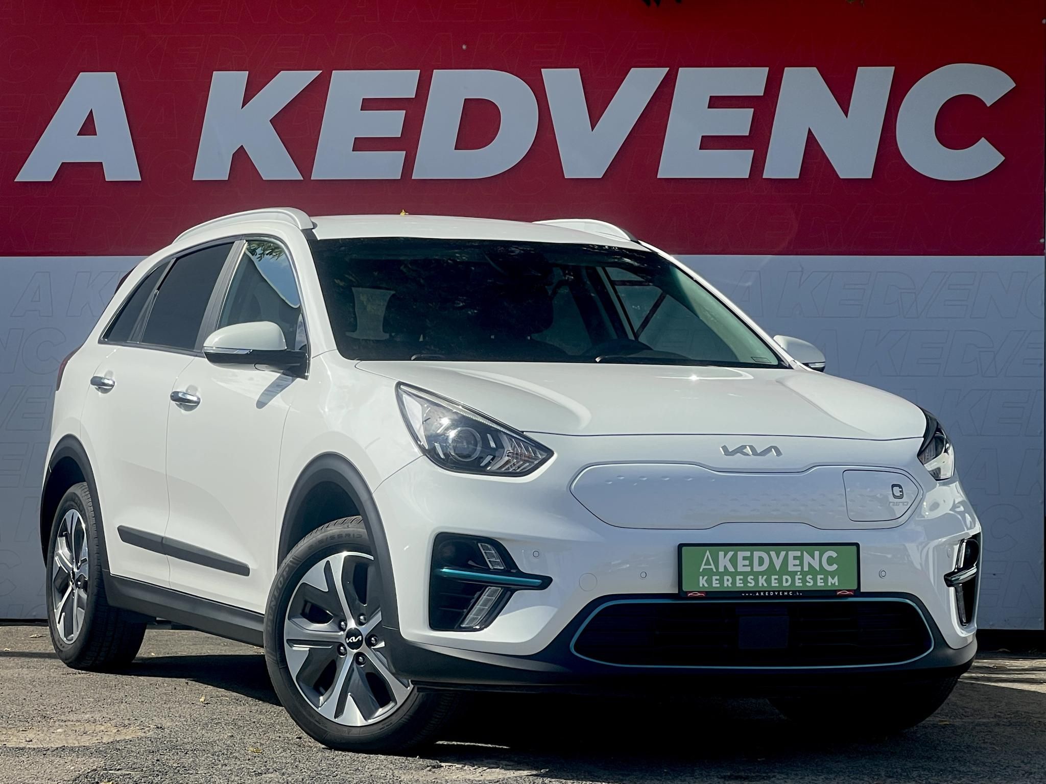 KIA NIRO e-Niro 39kWh Silver 73e km. távtartó. sávtartó. ülésfűtés. félbőr. CARPLAY!