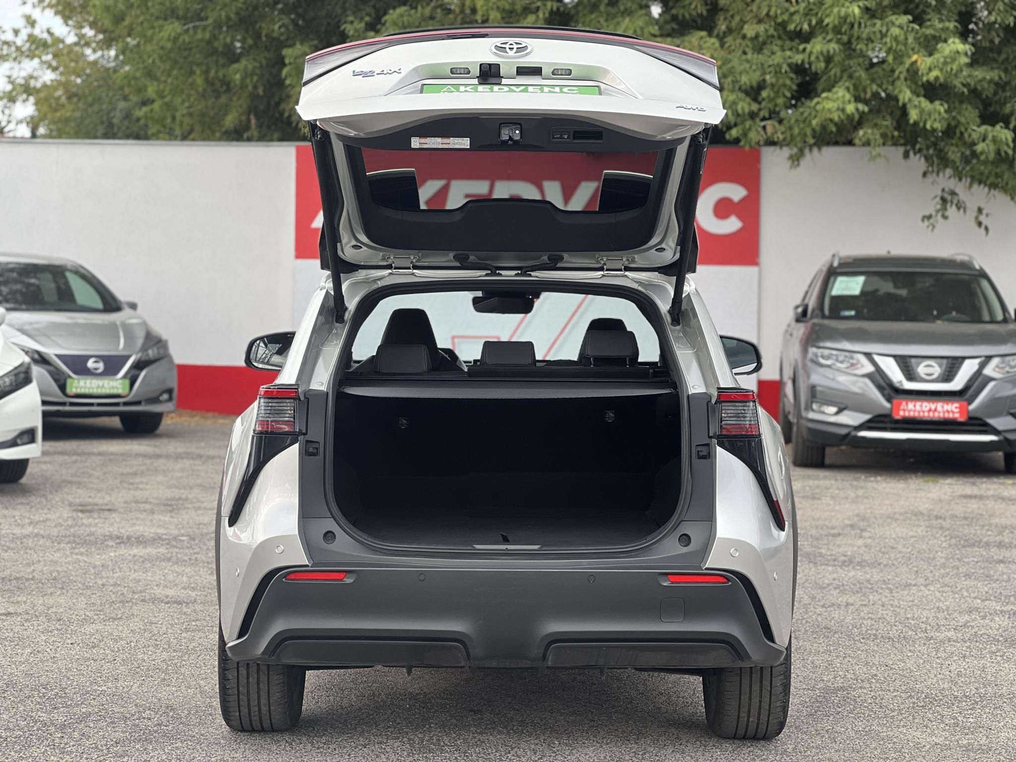 TOYOTA BZ4X Executive AWD 15e km. JBL. magas felszereltség!