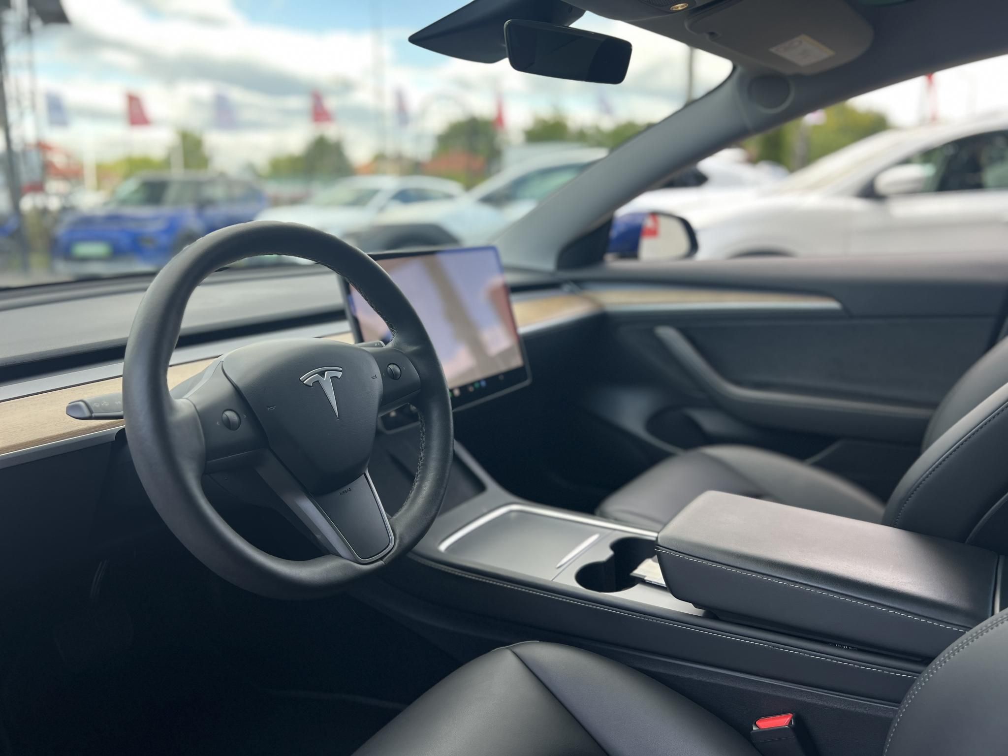 TESLA MODEL 3 Long Range AWD (Automata) 90e km. mátrix LED. hőszivattyú. garanciális!