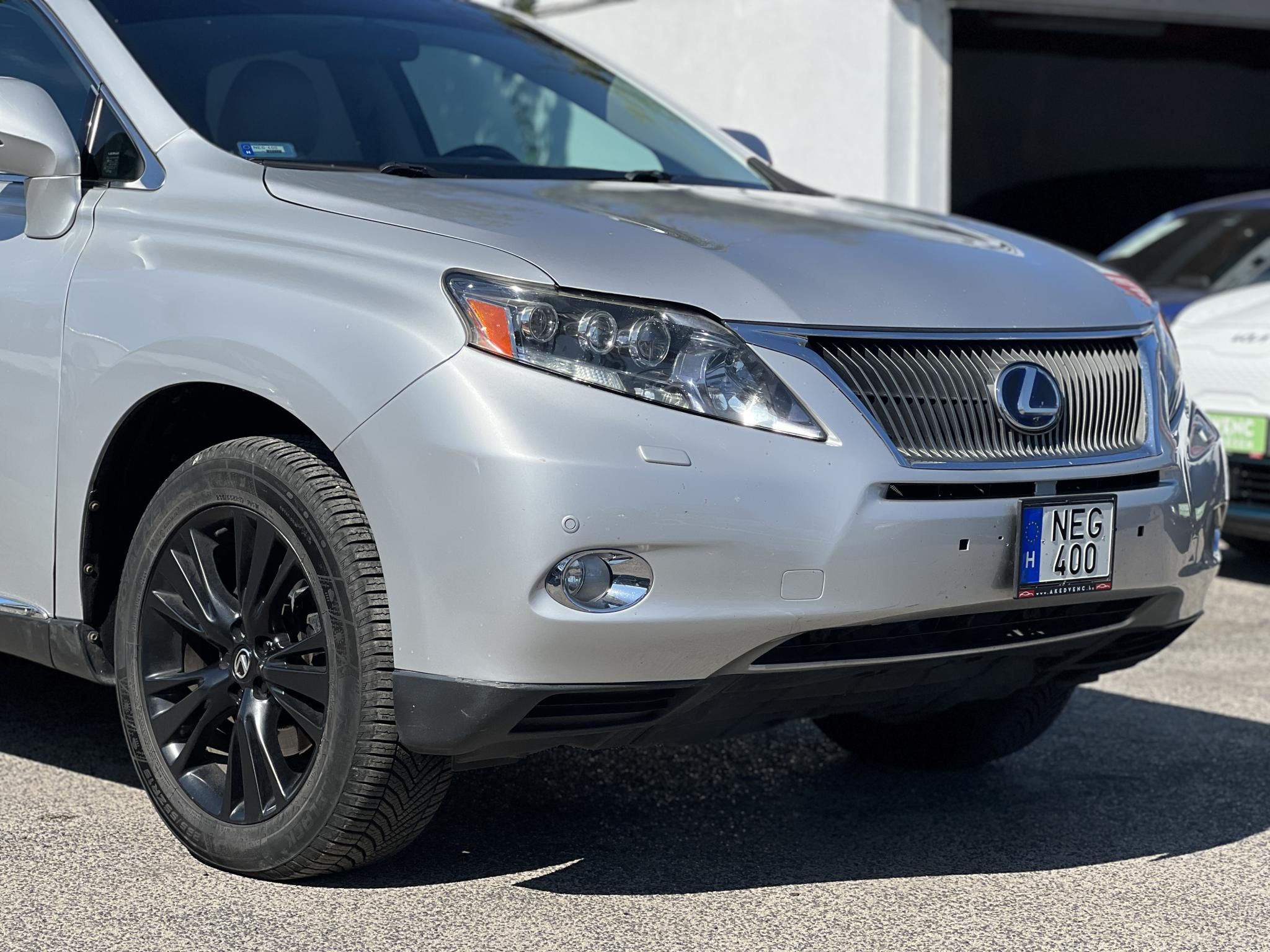 LEXUS RX 450h Executive CVT Dokumentált előélet. Vajbőr belső. 4 évszakos gumik!