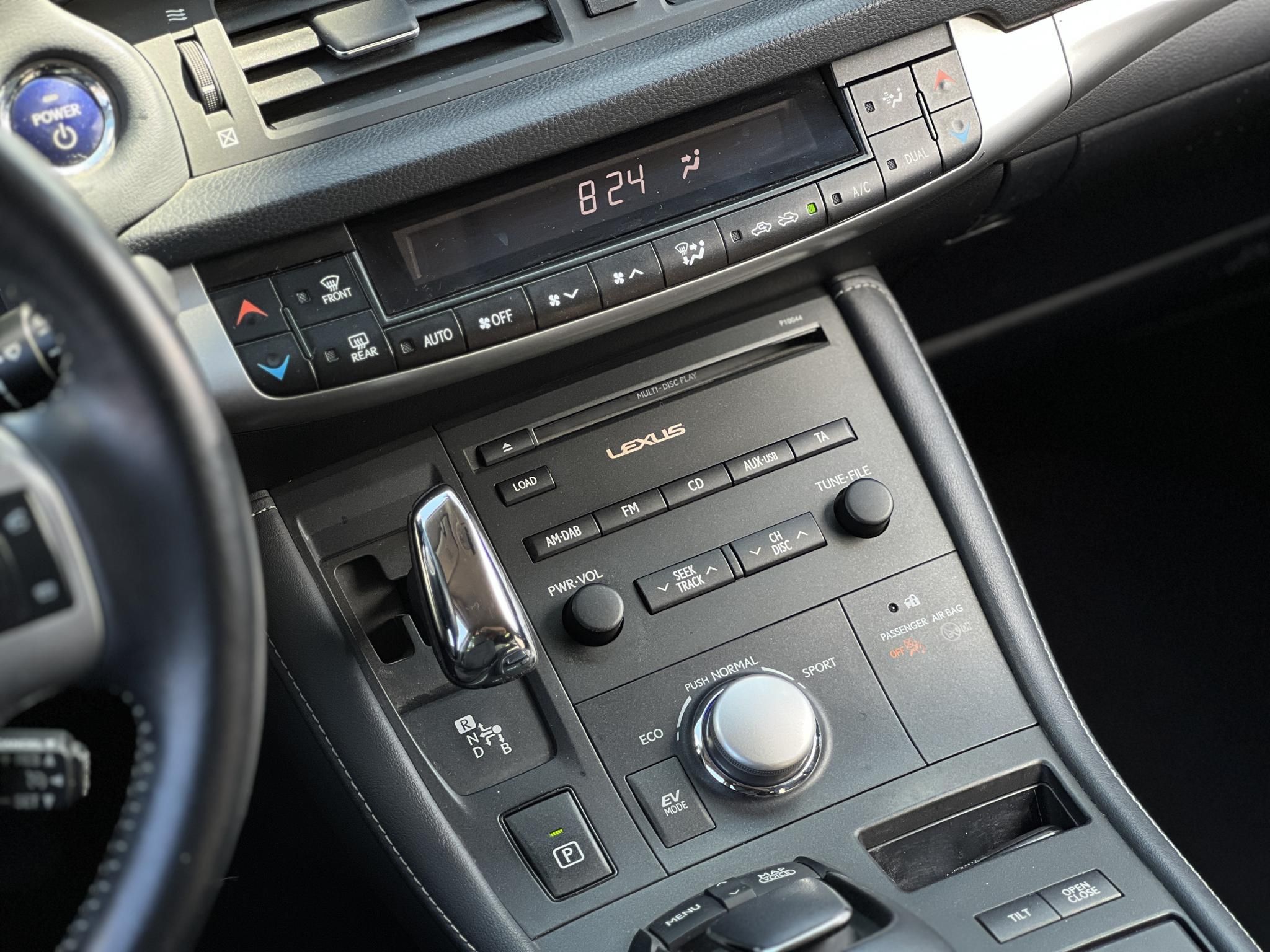 LEXUS CT 200h Executive (Automata) 140e km. Tempomat Tolatókamera Nagy szerviz!