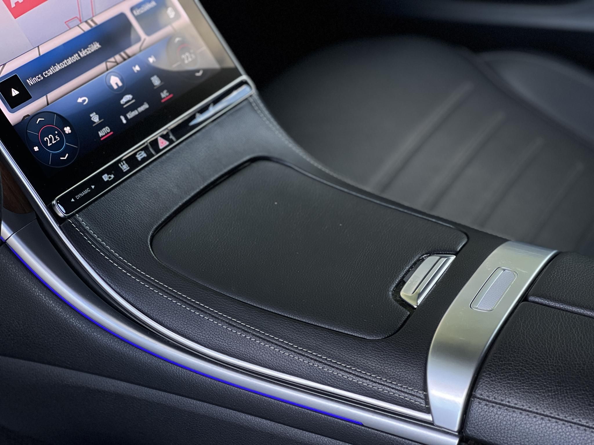 MERCEDES-BENZ C 200 T d 9G-TRONIC Mild hybrid drive AMG csomag! Bőrbelső. kamera. vonóhorog. wireless CARPLAY. stb