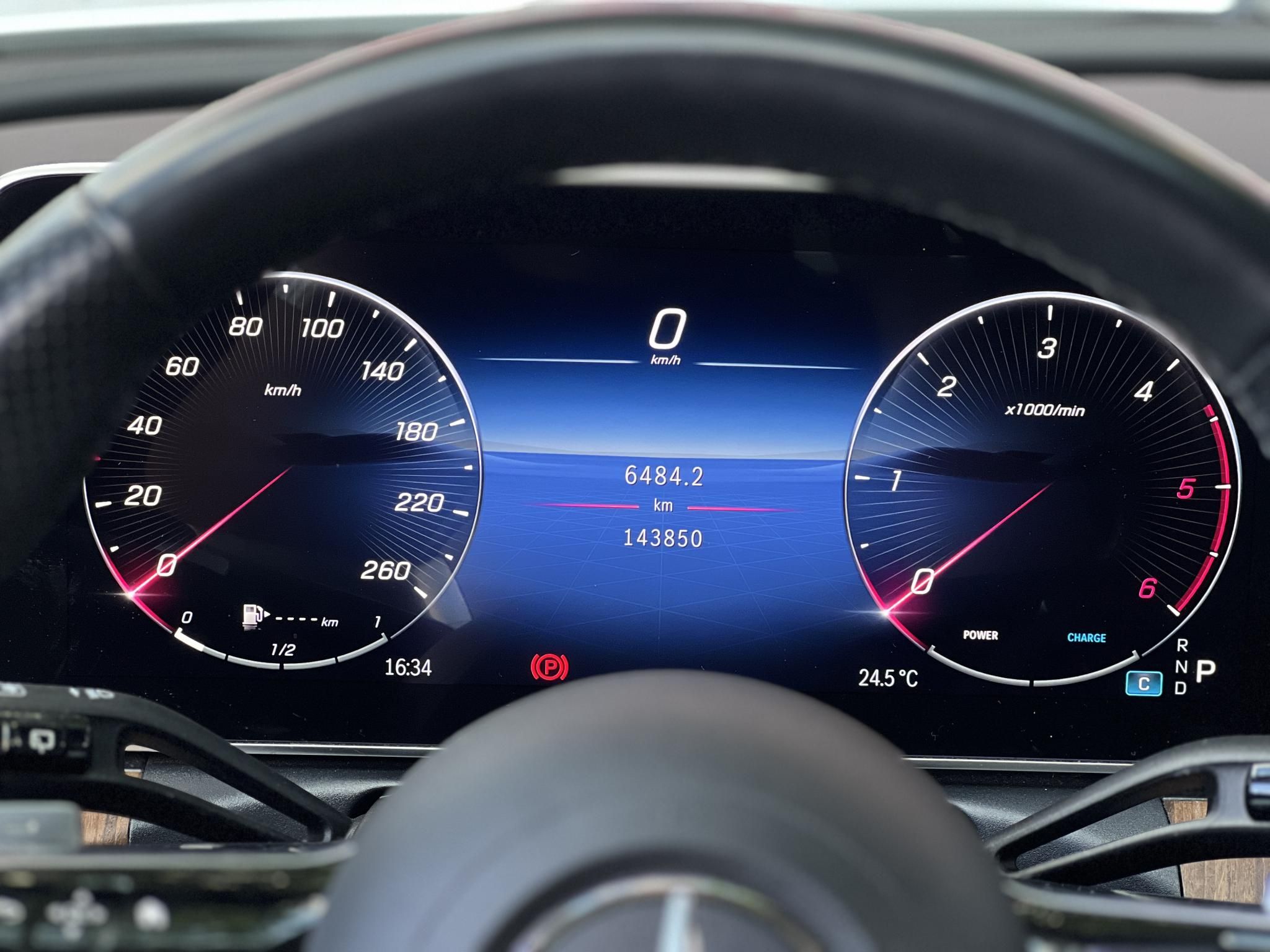 MERCEDES-BENZ C 200 T d 9G-TRONIC Mild hybrid drive AMG csomag! Bőrbelső. kamera. vonóhorog. wireless CARPLAY. stb