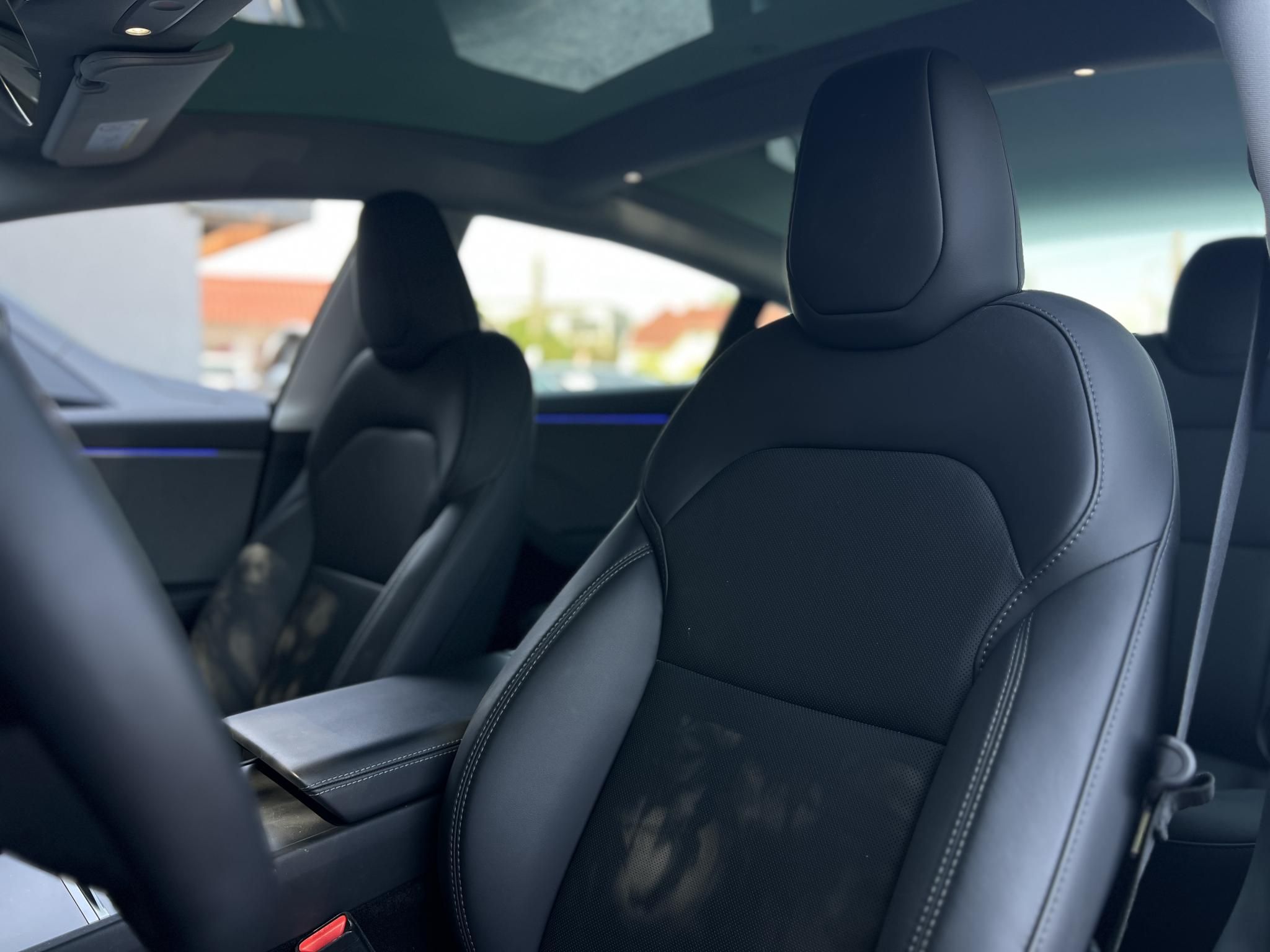 TESLA MODEL 3 RWD Premium (Automata) HIGHLAND. 27e km. AMD Ryzen. mátrix LED. Garanciális!