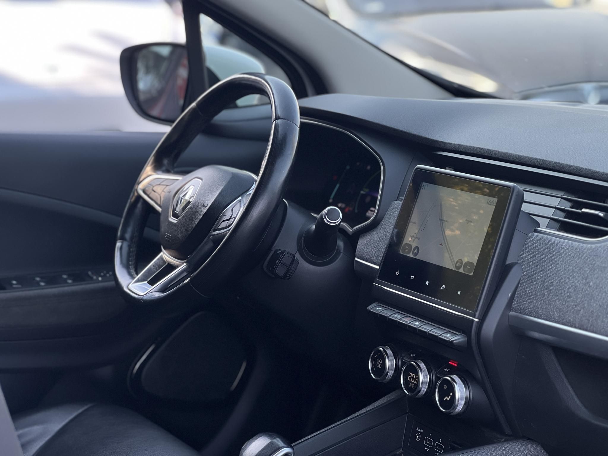 RENAULT ZOE Z.E. R135 52 kWh Intens (Automata) 119e km. 300+ km hatótáv