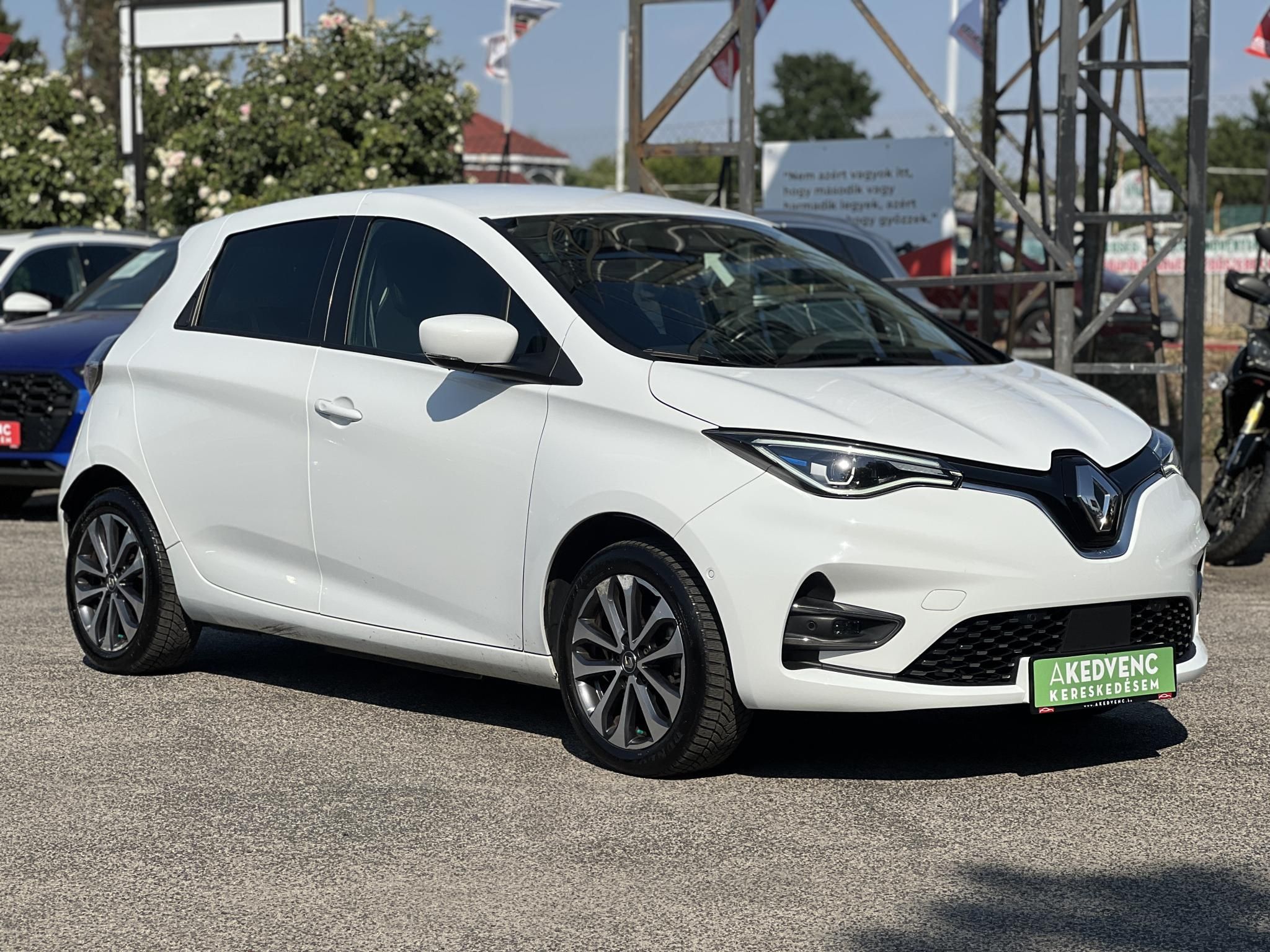 RENAULT ZOE Z.E. R135 52 kWh Intens (Automata) 119e km. 300+ km hatótáv