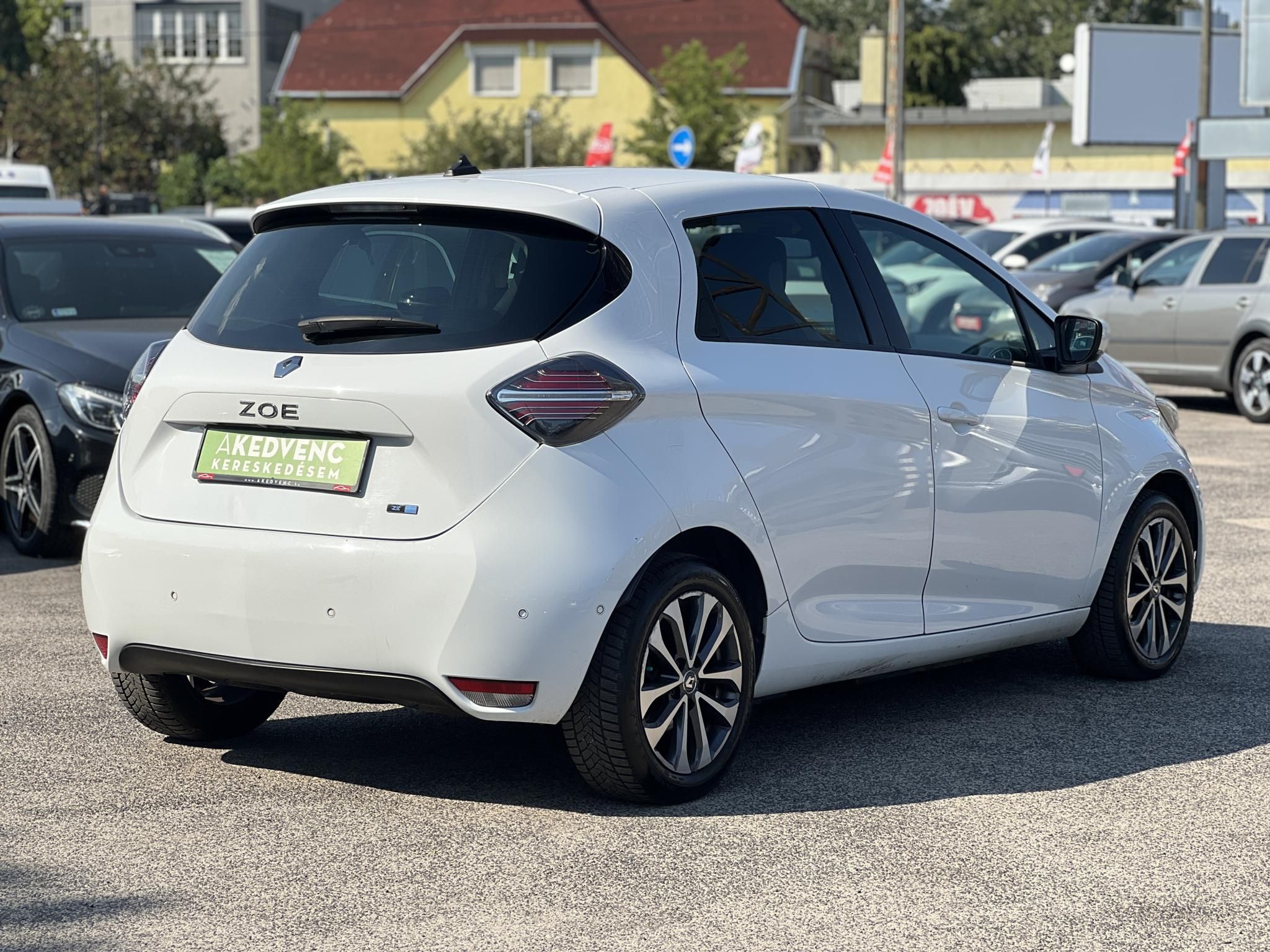 RENAULT ZOE Z.E. R135 52 kWh Intens (Automata) 119e km. 300+ km hatótáv