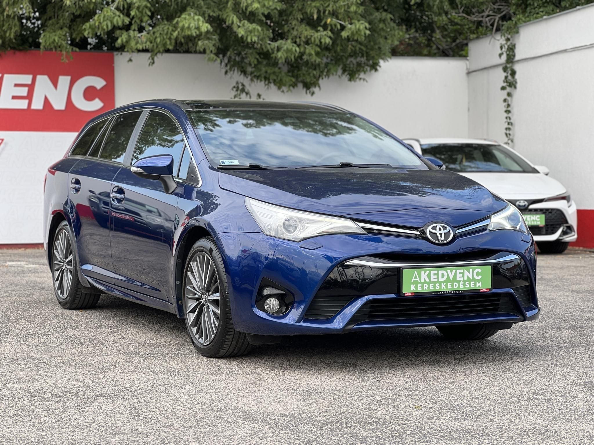TOYOTA AVENSIS Touring Sports 2.0 Executive CVT Magyarországi. Magasan felszerelt. Rendszeresen karbantartott!
