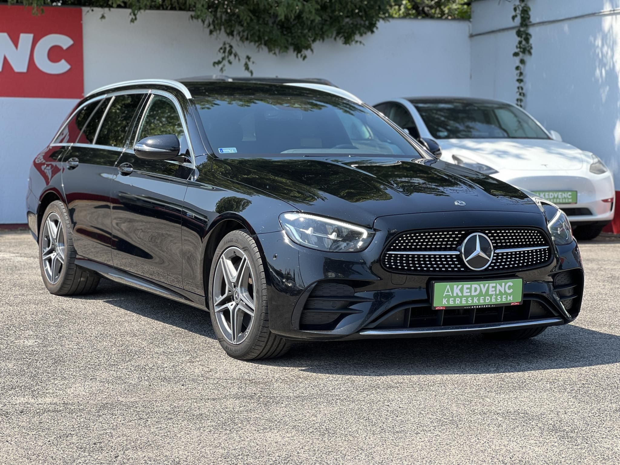 MERCEDES-BENZ E 300 de T 9G-TRONIC Plug-in hybrid AMG WIDESCREEN. Burmester hifi. Carplay. Adaptív tempomat