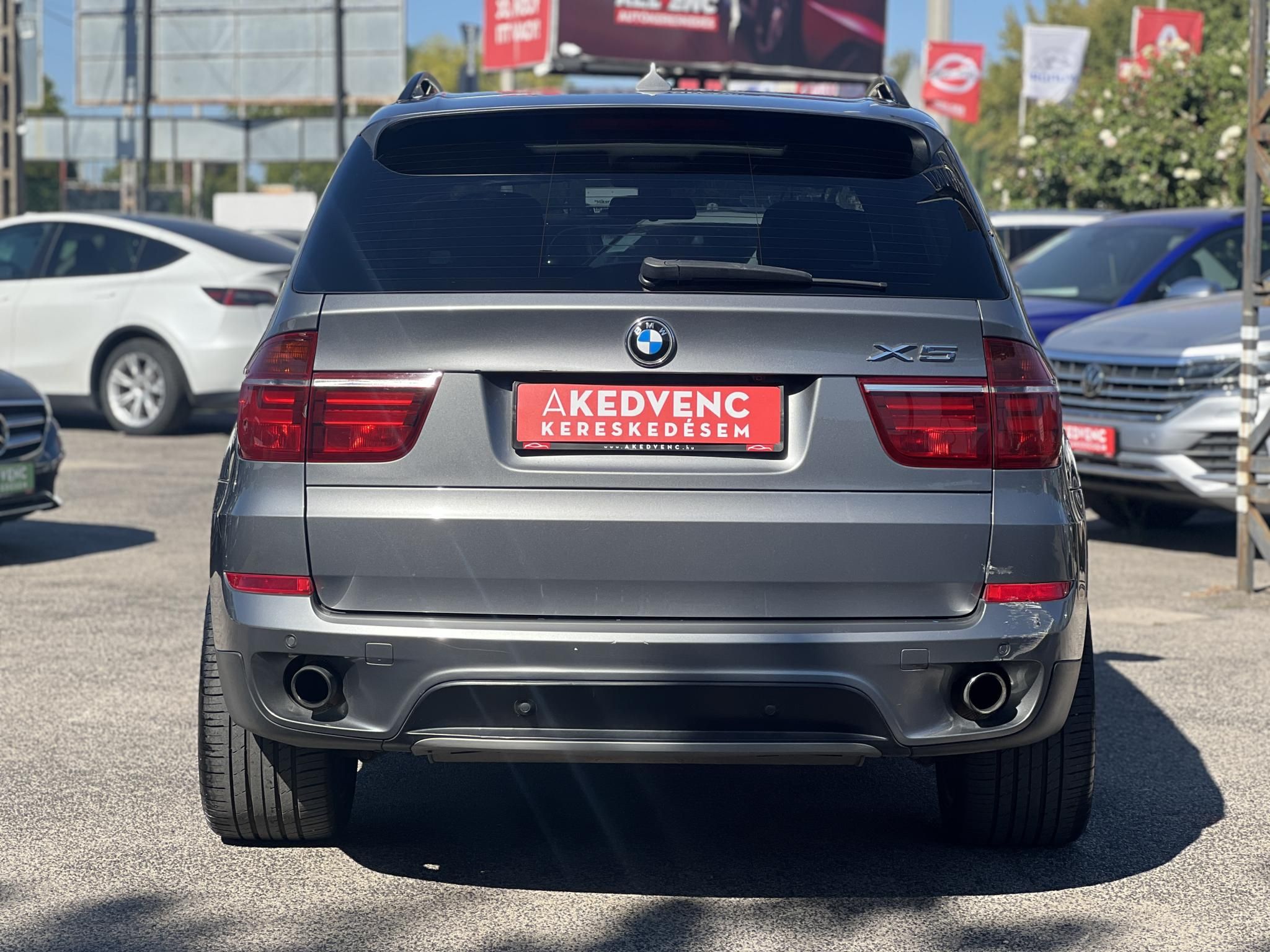 BMW X5 xDrive35i (Automata) Carplay Memóriás ülések Panoráma tető Téli-nyári felni garnitúrával!