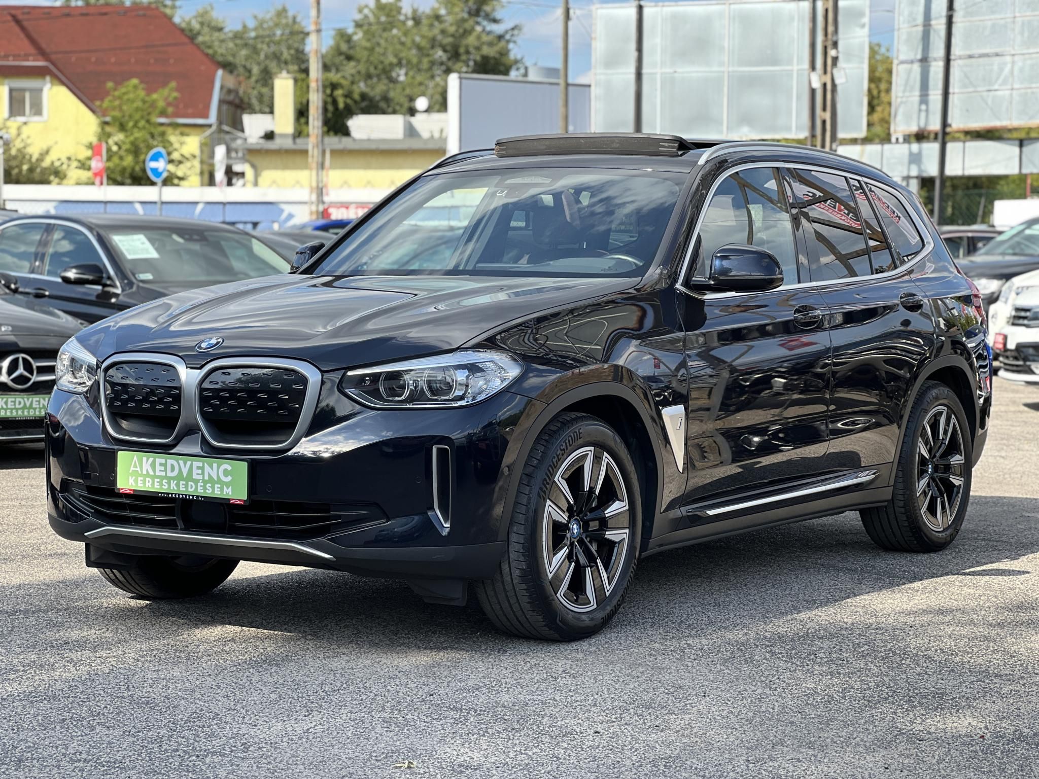 BMW IX3 73,9kWh Konyak bőr. Virtual Cockpit. Panoráma tető. CARPLAY!