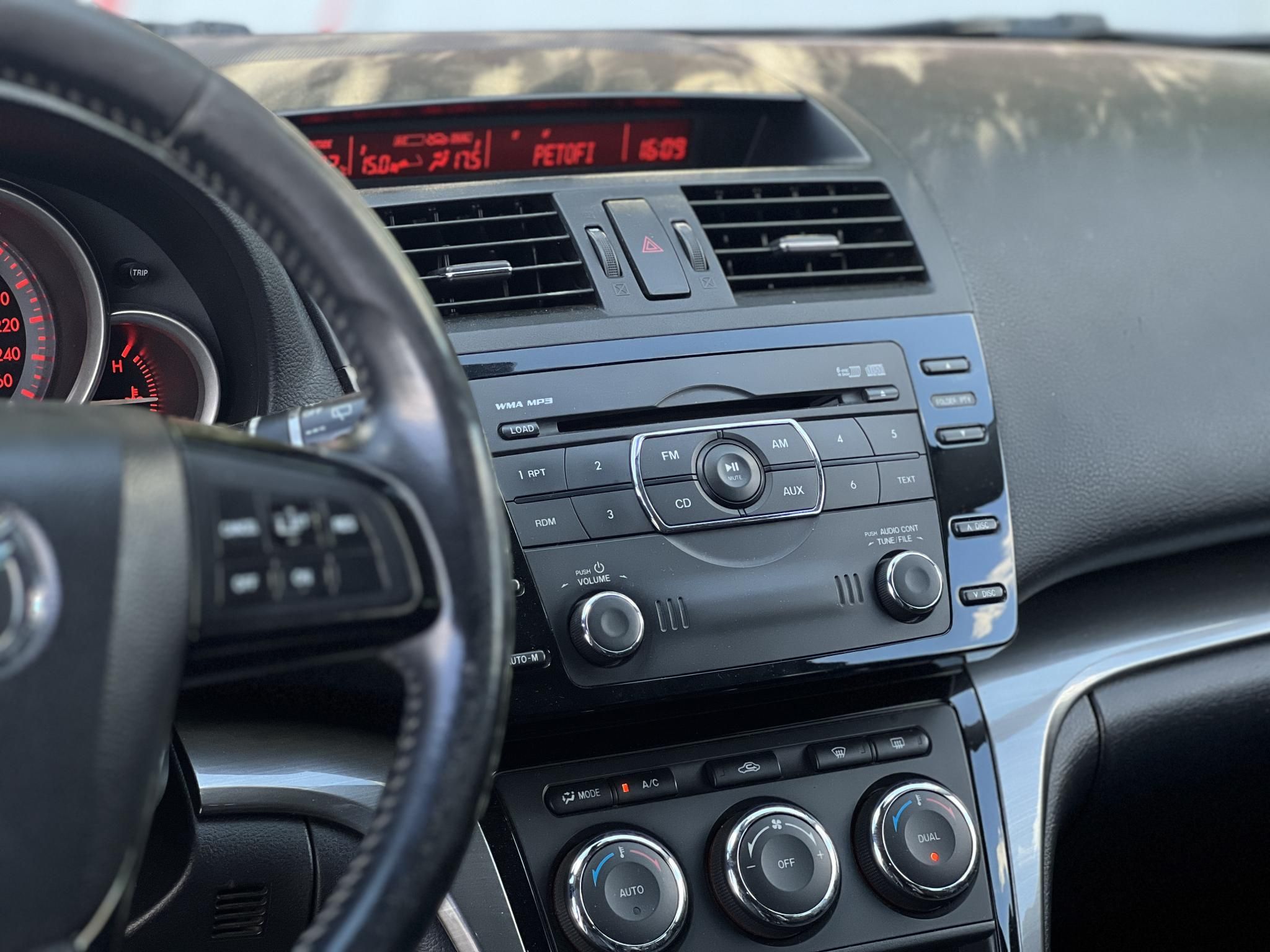 MAZDA 6 Sportkombi 2.5 GTA BOSE hifi. Gyári fényezés. Téli-nyári garnitúra. 1.5T horog. Legjobb ár!