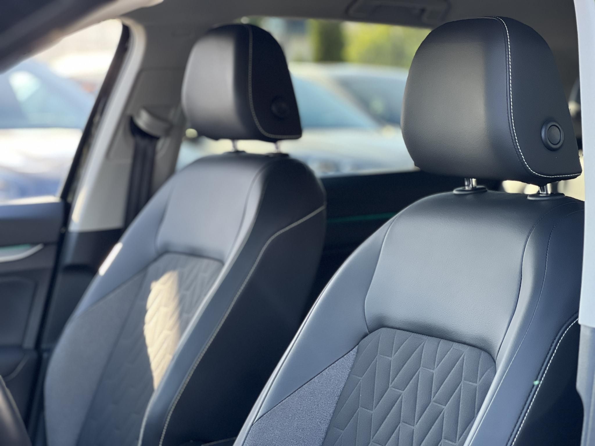 VOLKSWAGEN GOLF VIII 2.0 TDI Style DSG GOAL Dokumentált előélet. magasan felszerelt. garanciális!