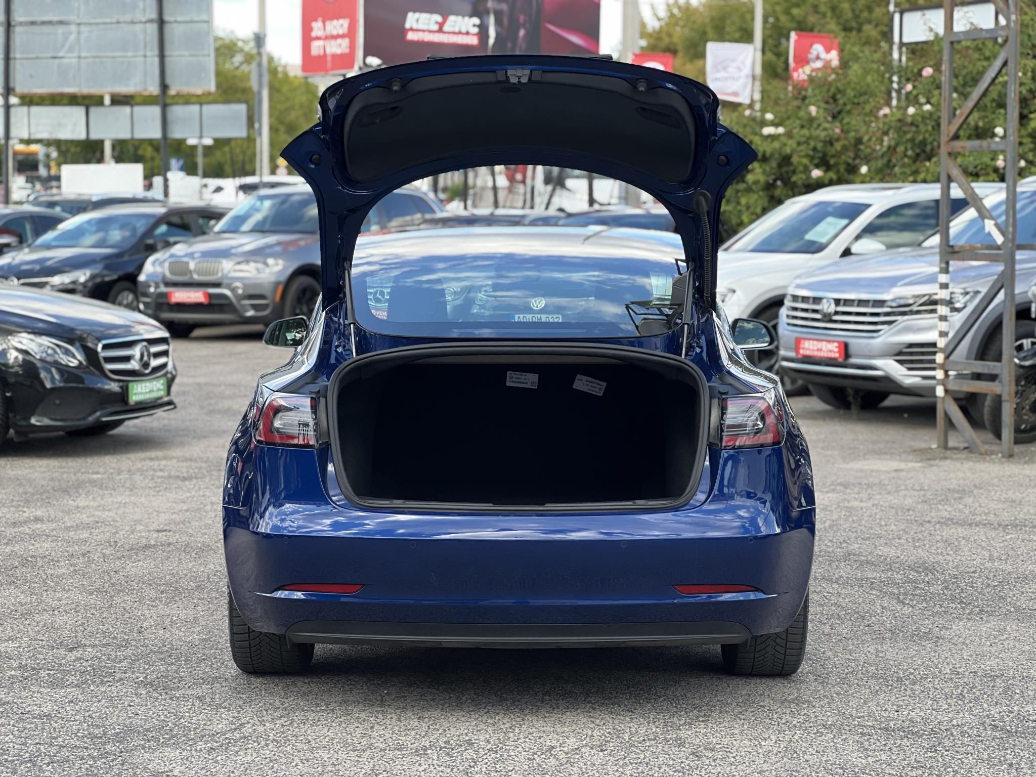 TESLA MODEL 3 Standard Range Plus Aut 123e km. garanciális akkumulátor és hajtás. magyar rendszámos!