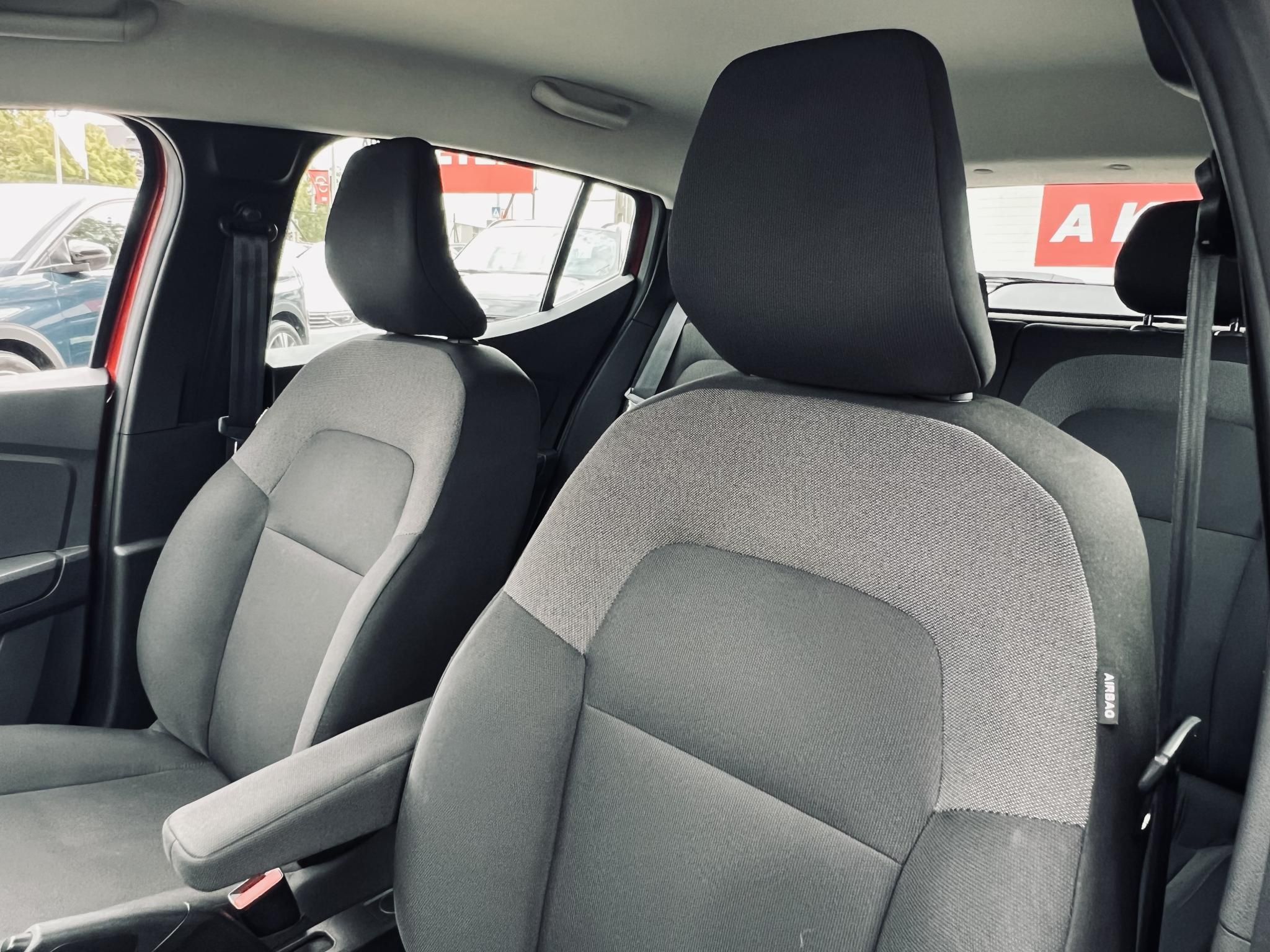 DACIA SANDERO 1.0 TCe Essential Magyarországi. Gyári fényezés. Végig vezetett szervizkönyv!