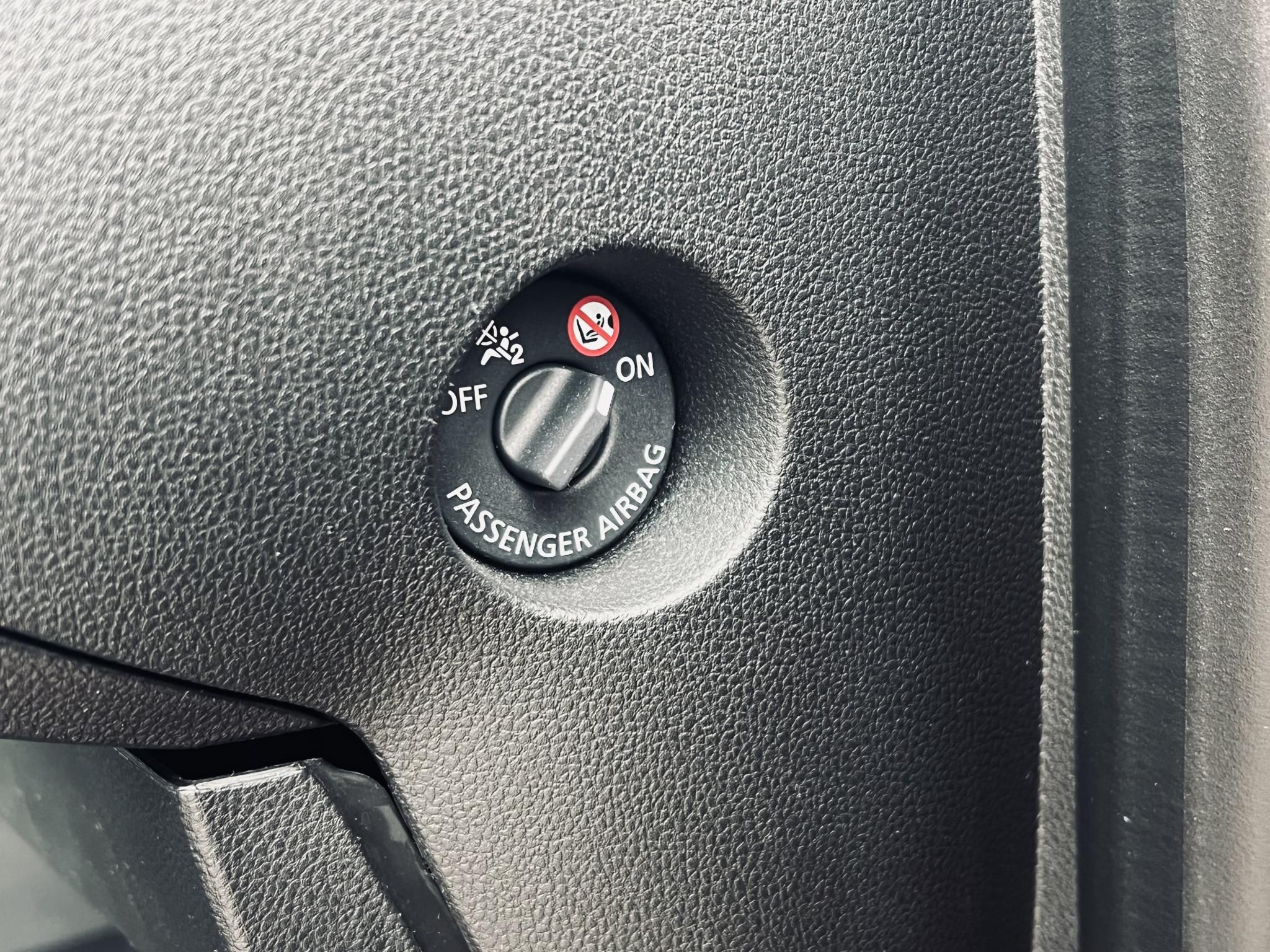 DACIA SANDERO 1.0 TCe Essential Magyarországi. Gyári fényezés. Végig vezetett szervizkönyv!