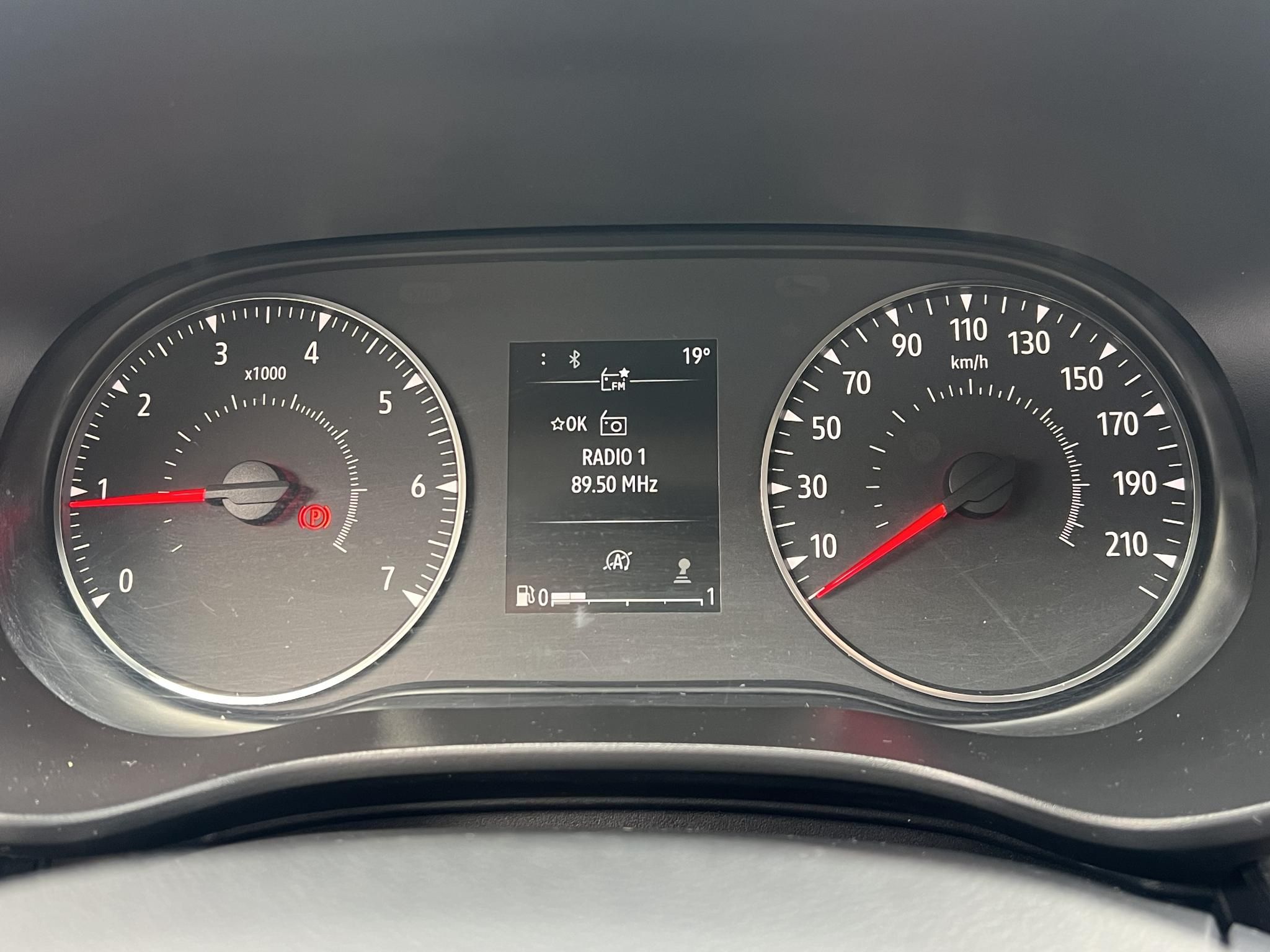 DACIA SANDERO 1.0 TCe Essential Magyarországi. Gyári fényezés. Végig vezetett szervizkönyv!