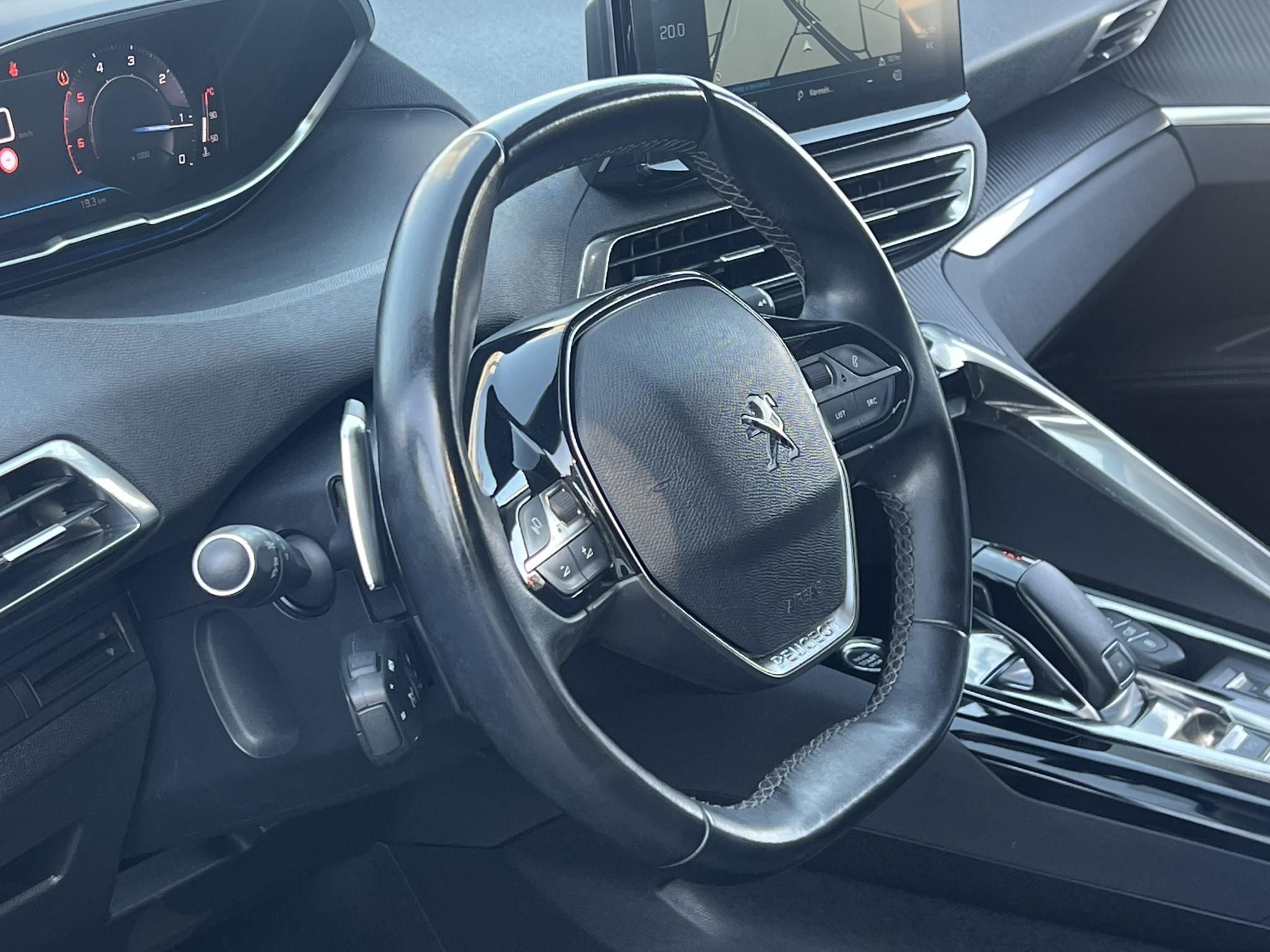 PEUGEOT 3008 1.5 BlueHDi Allure EAT8 Kitűnő állapot. magas felszereltség!