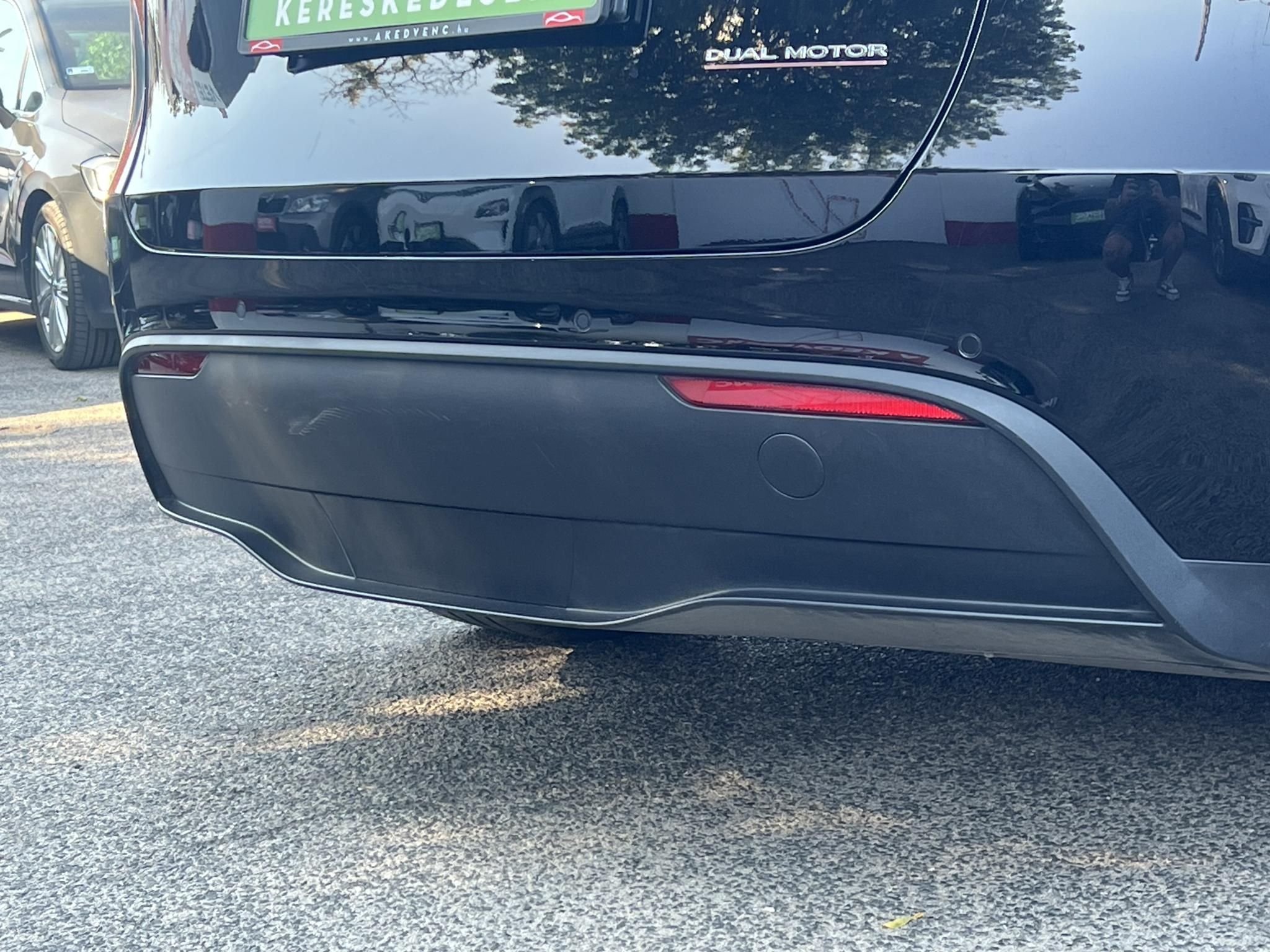 TESLA MODEL Y Performance AWD (Automata) 95e km. AMD Ryzen. hőszivattyú. mátrix LED. 2030-ig garanciális!