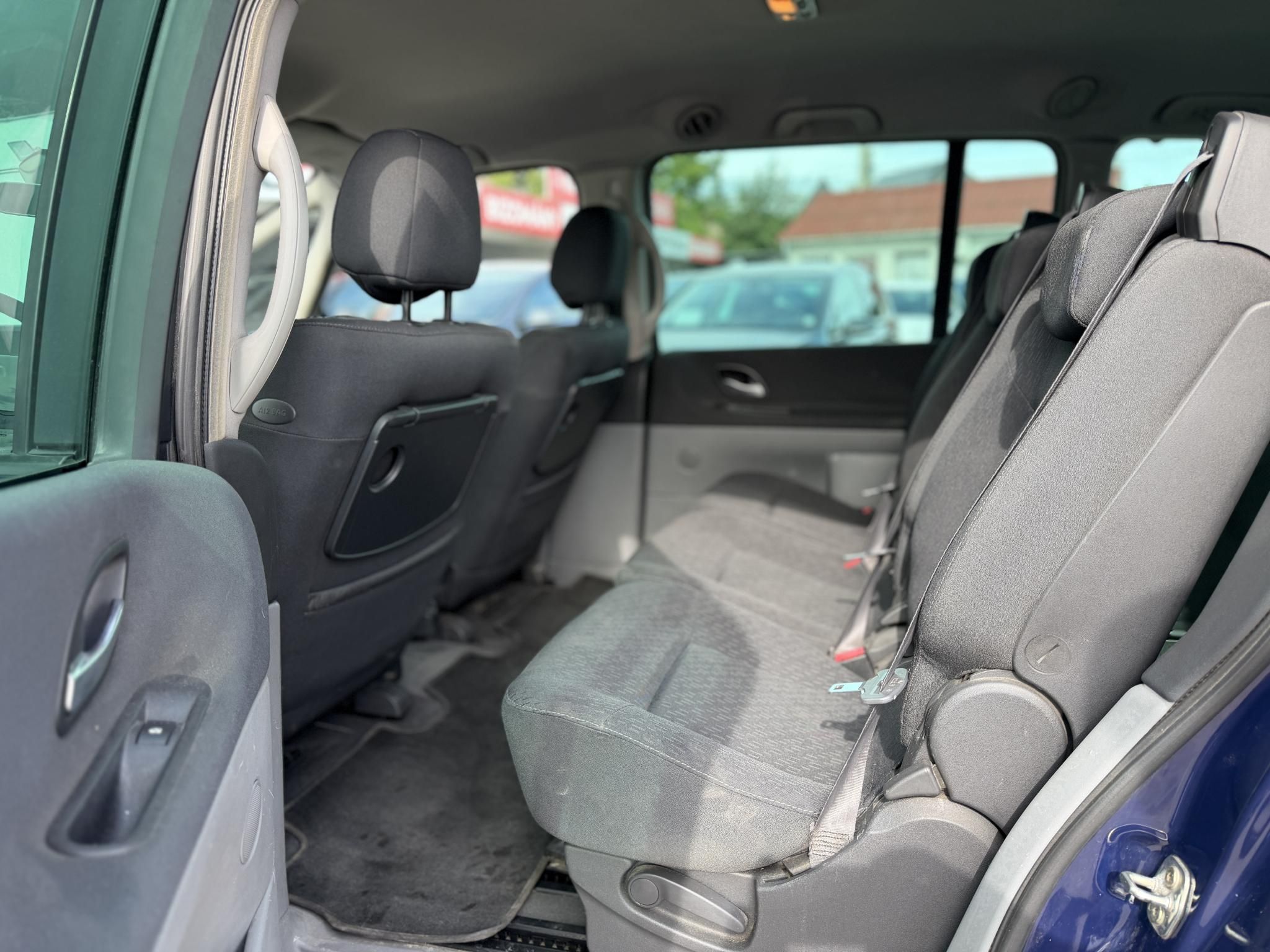 RENAULT ESPACE 1.9 dCi Authentique Magyarországi. klíma. vonóhorog. 1.5 év műszaki!