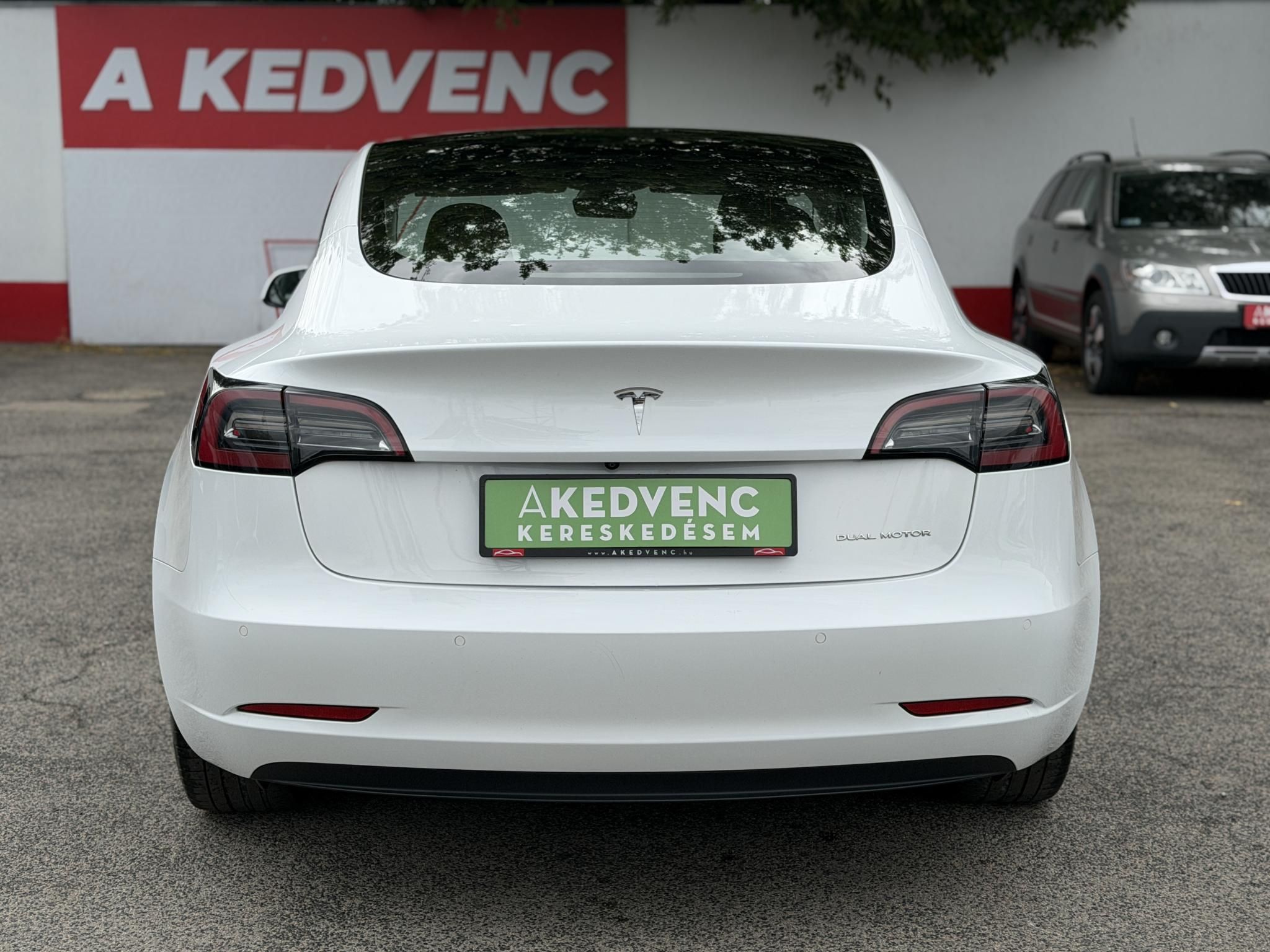 TESLA MODEL 3 Long Range AWD (Automata) 99e km. AMD Ryzen. mátrix LED. hőszivattyú. premium hifi. garanciális!