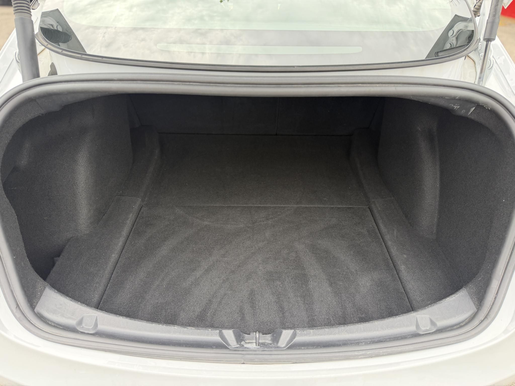TESLA MODEL 3 Long Range AWD (Automata) 99e km. AMD Ryzen. mátrix LED. hőszivattyú. premium hifi. garanciális!