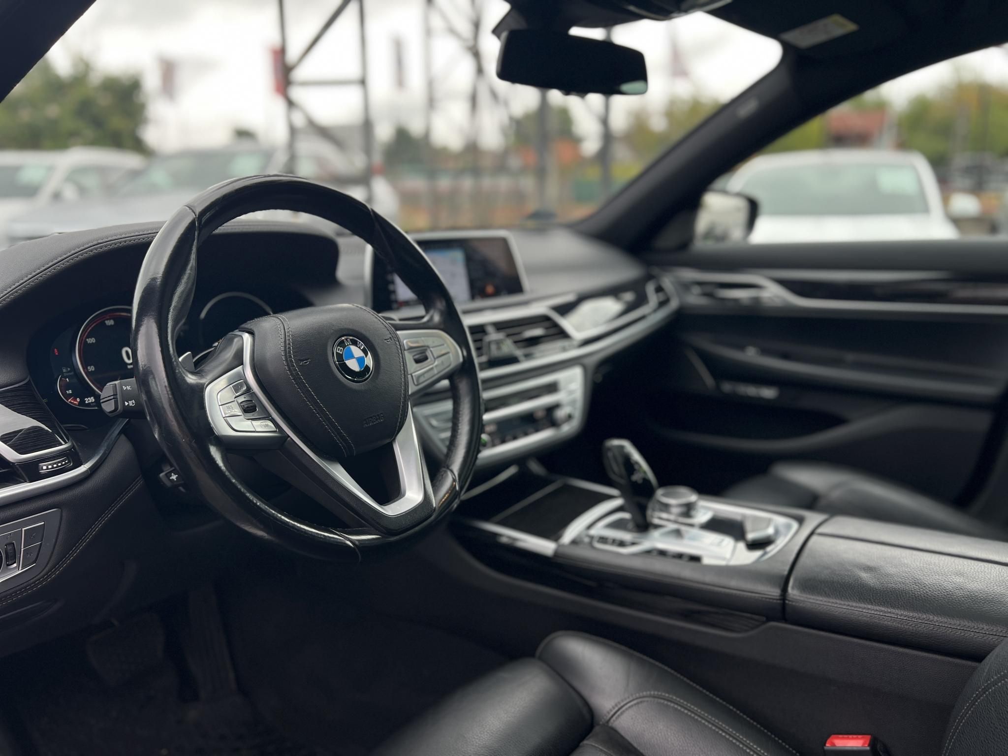 BMW 730d xDrive (Automata) M-sport M.o.-i. HUD. harman/kardon. masszázs. memória. 360kamera. napfénytető!