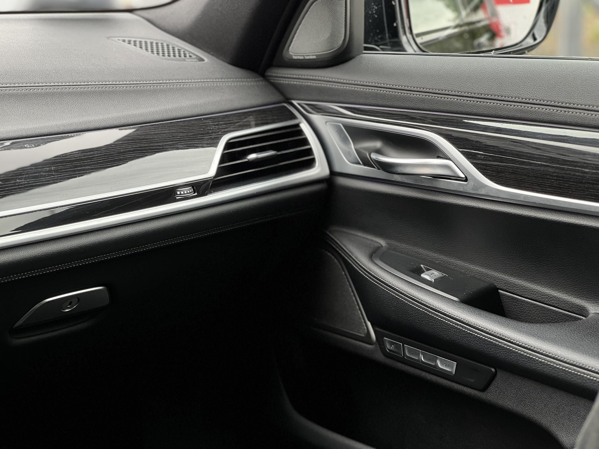 BMW 730d xDrive (Automata) M-sport M.o.-i. HUD. harman/kardon. masszázs. memória. 360kamera. napfénytető!