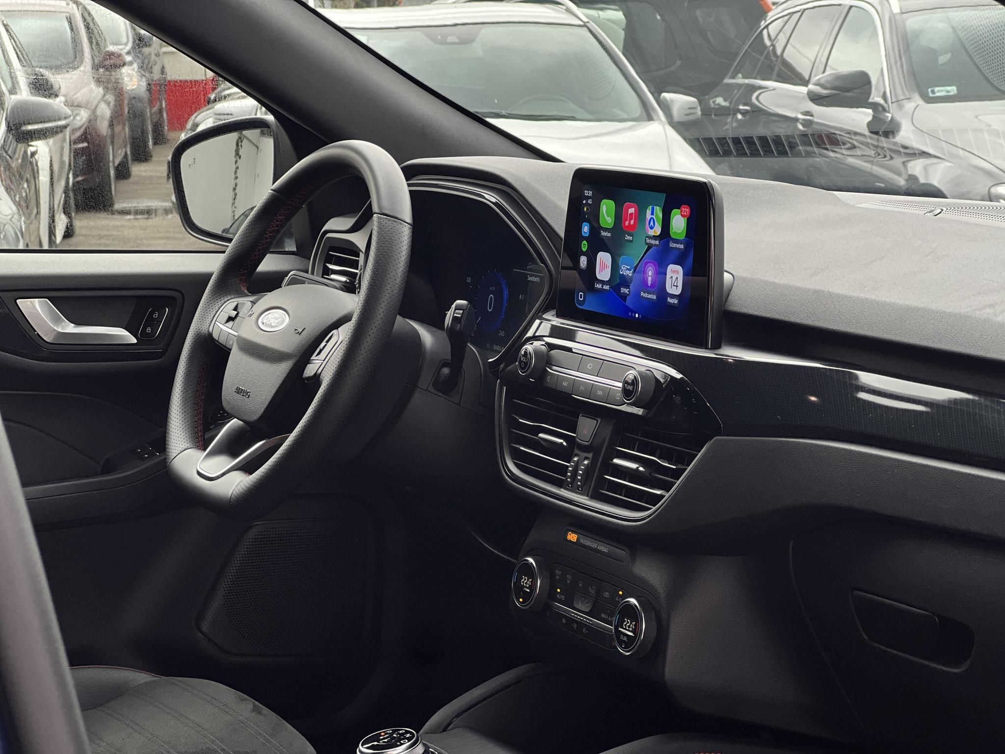 FORD KUGA 2.5 PHEV ST-Line X CVT 85e km. Carplay