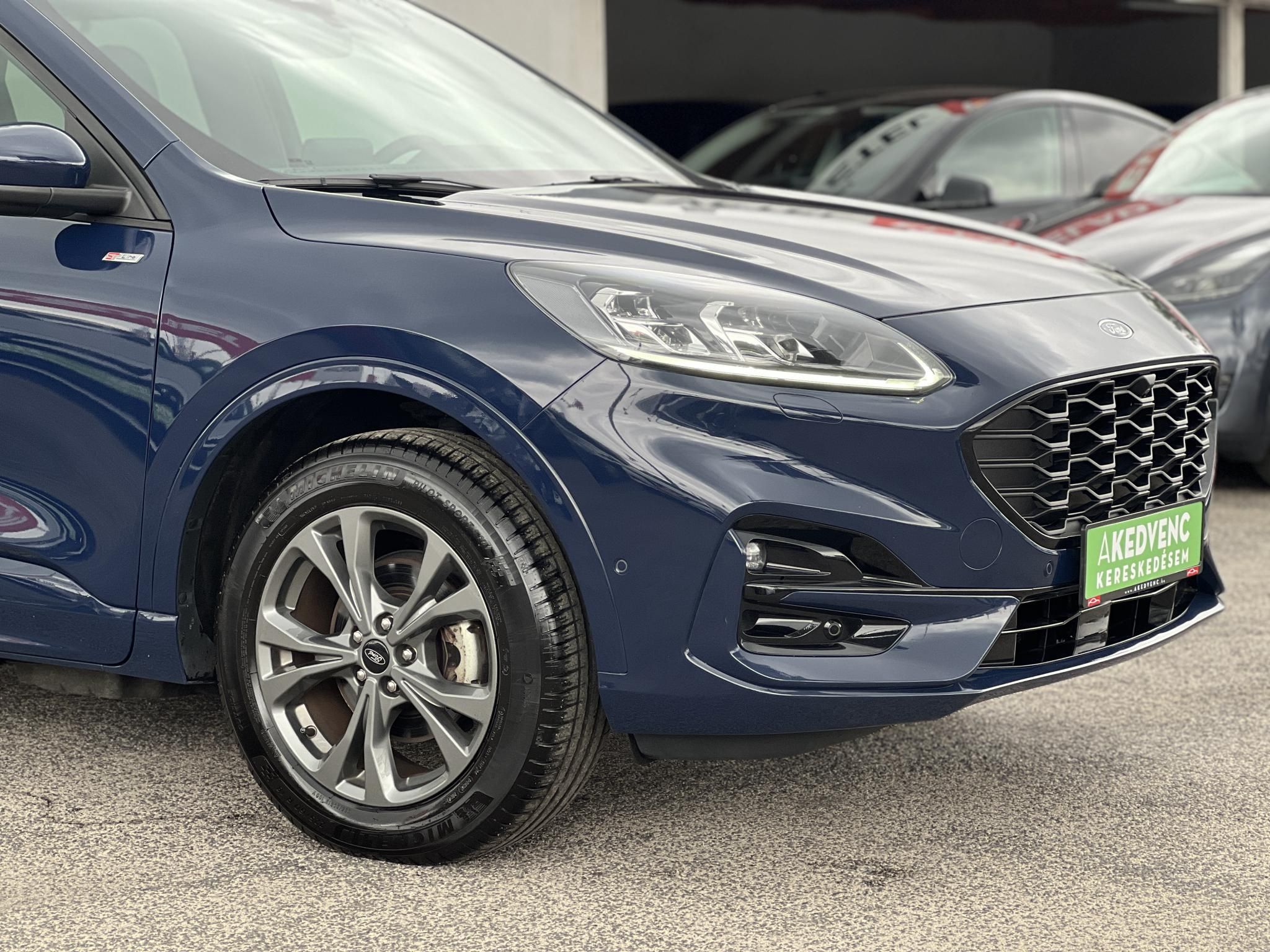 FORD KUGA 2.5 PHEV ST-Line X CVT 85e km. Carplay